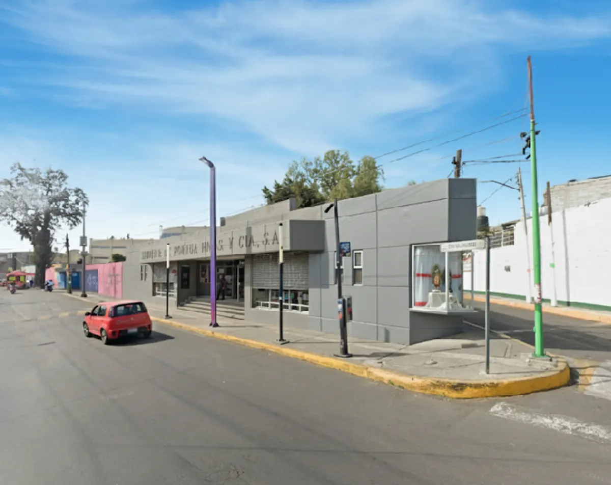 Local Comercial Spot2