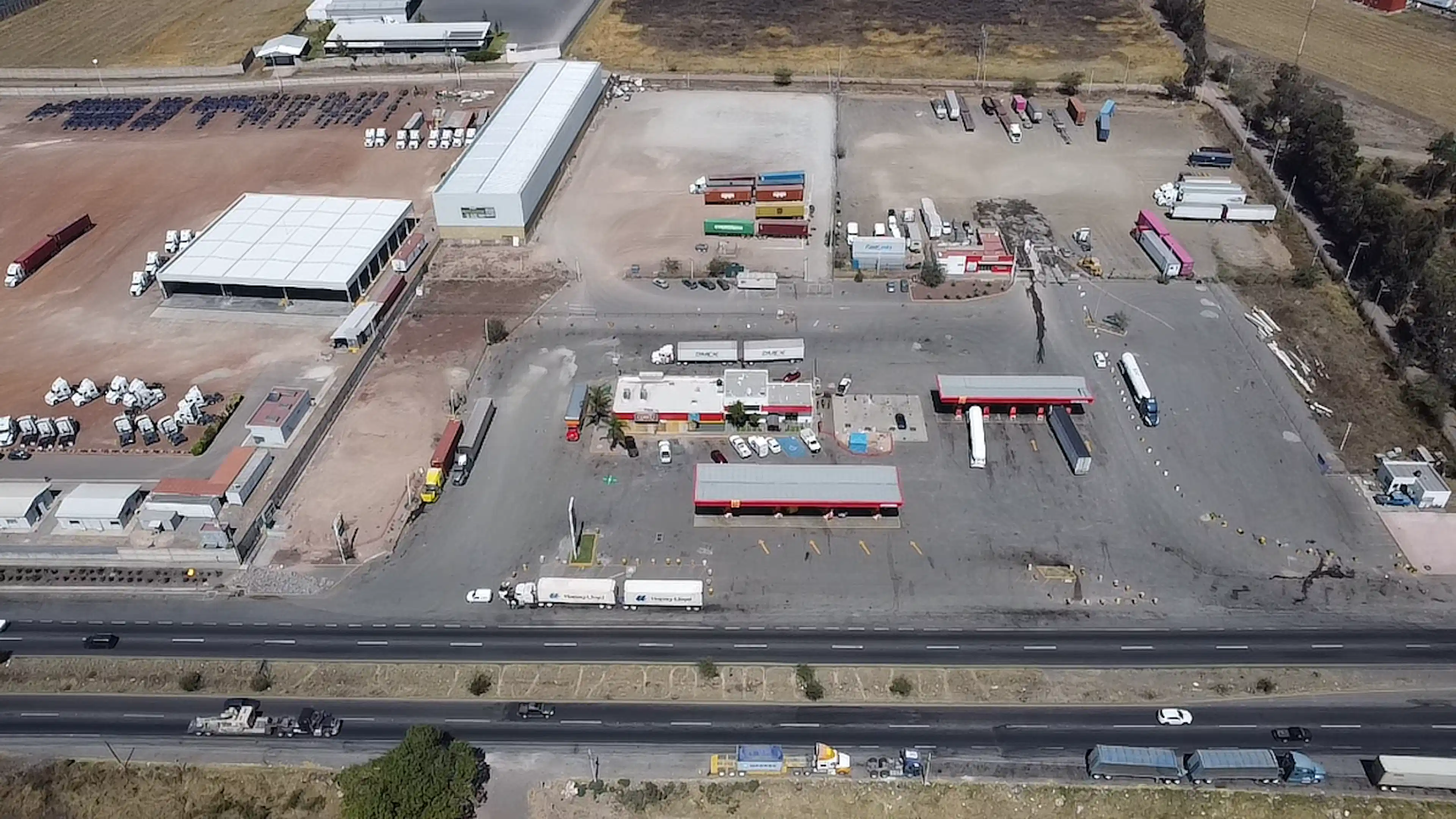 Terreno En Gasolinera Oxxo Gas El 40