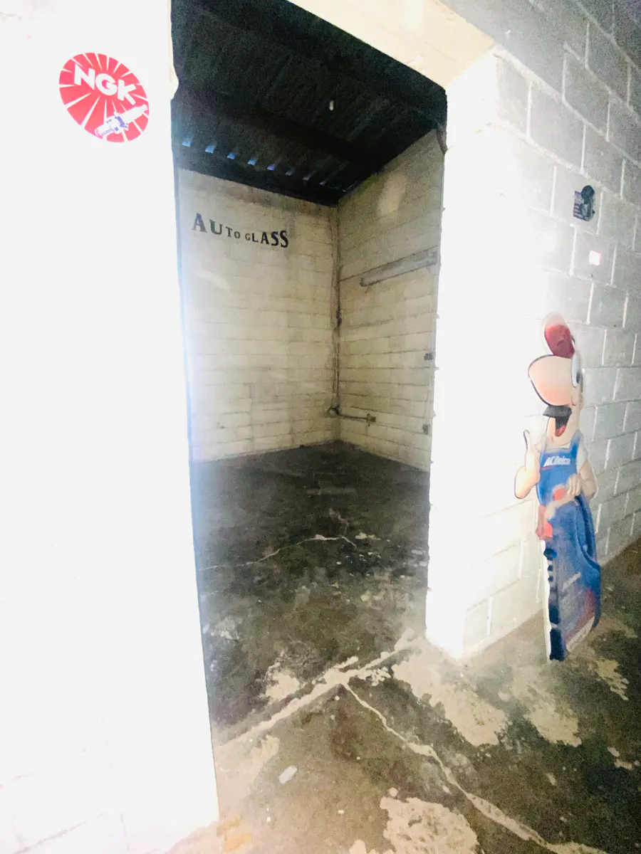 Local Comercial Spot2