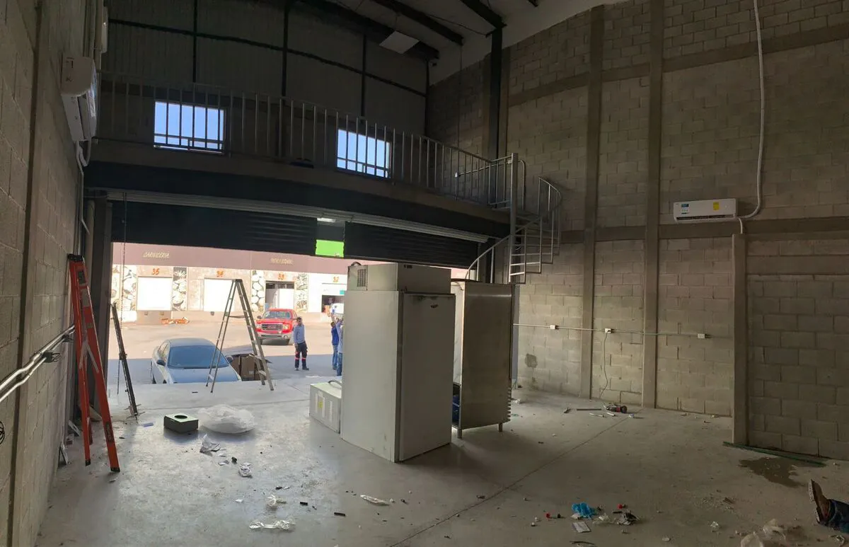 Industrial Spot2