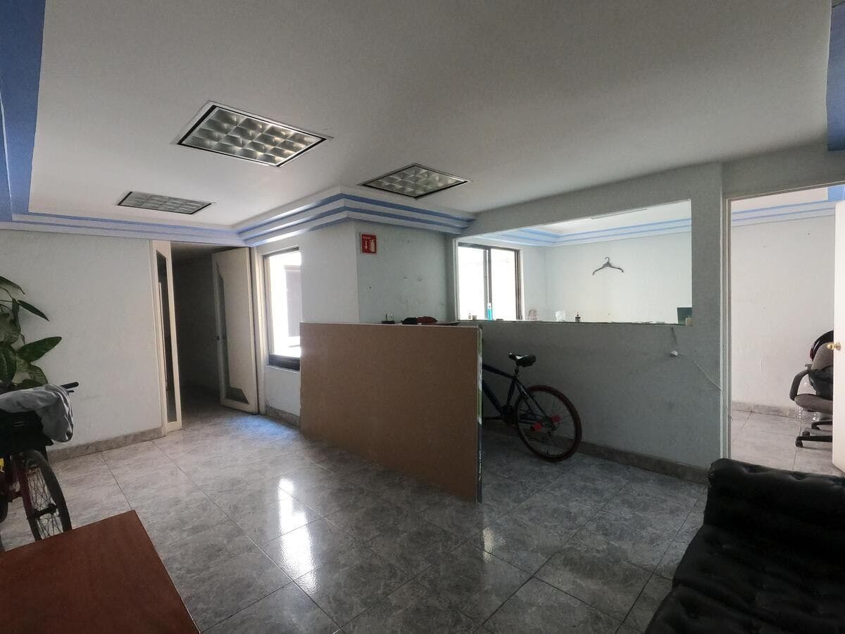 Local Comercial Spot2