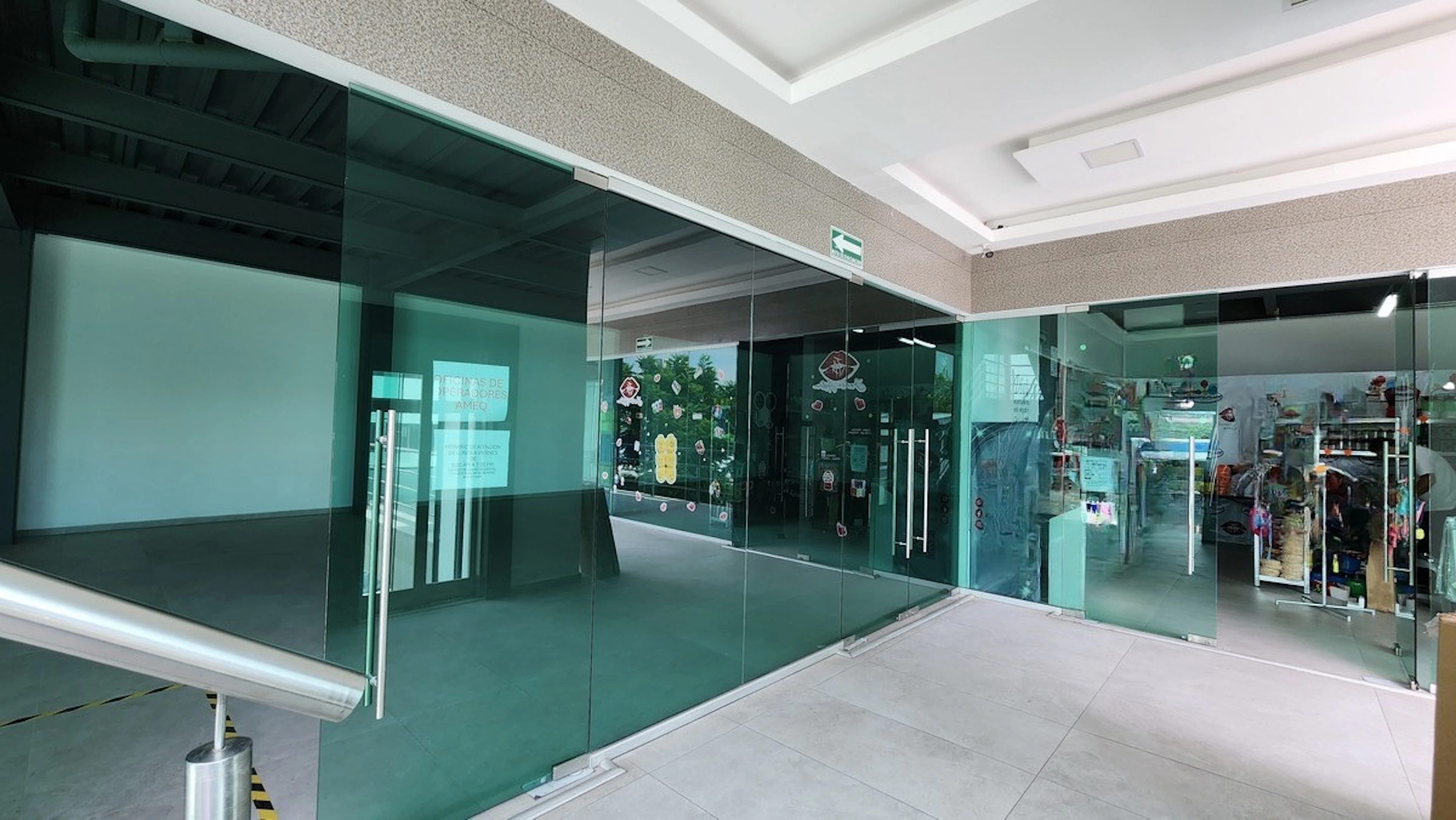 Local Comercial Spot2