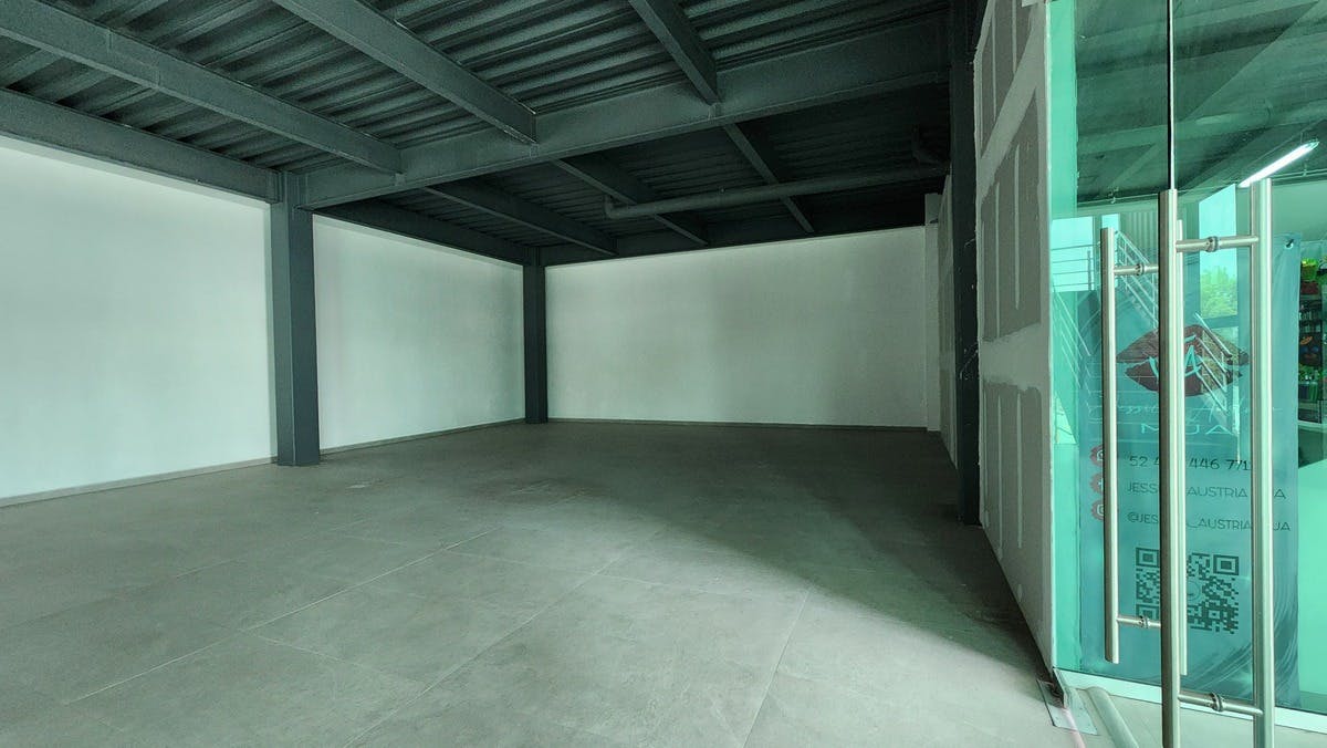 Local Comercial Spot2