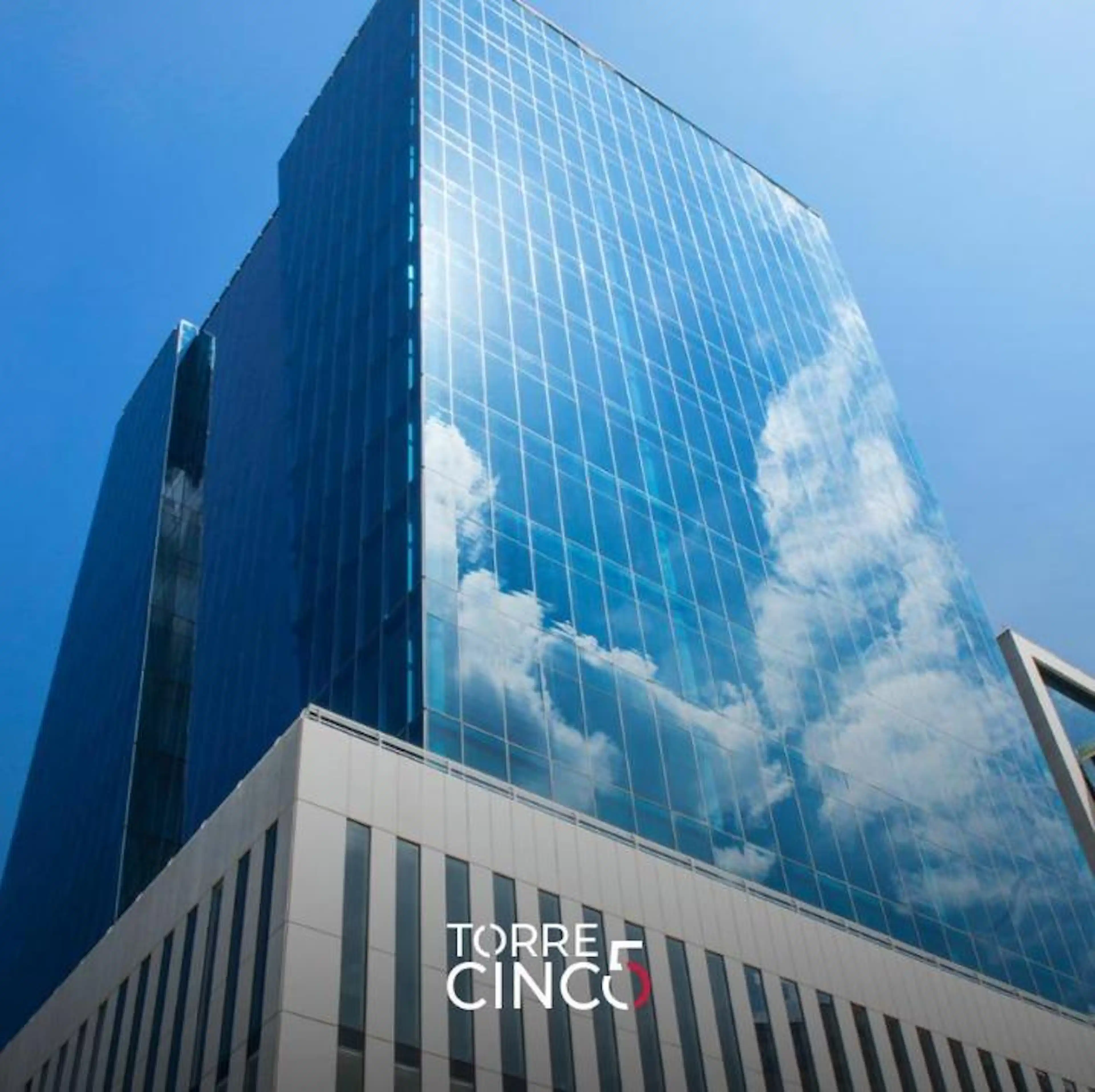 OFICINA EN VENTA EN VALLE ORIENTE S/N