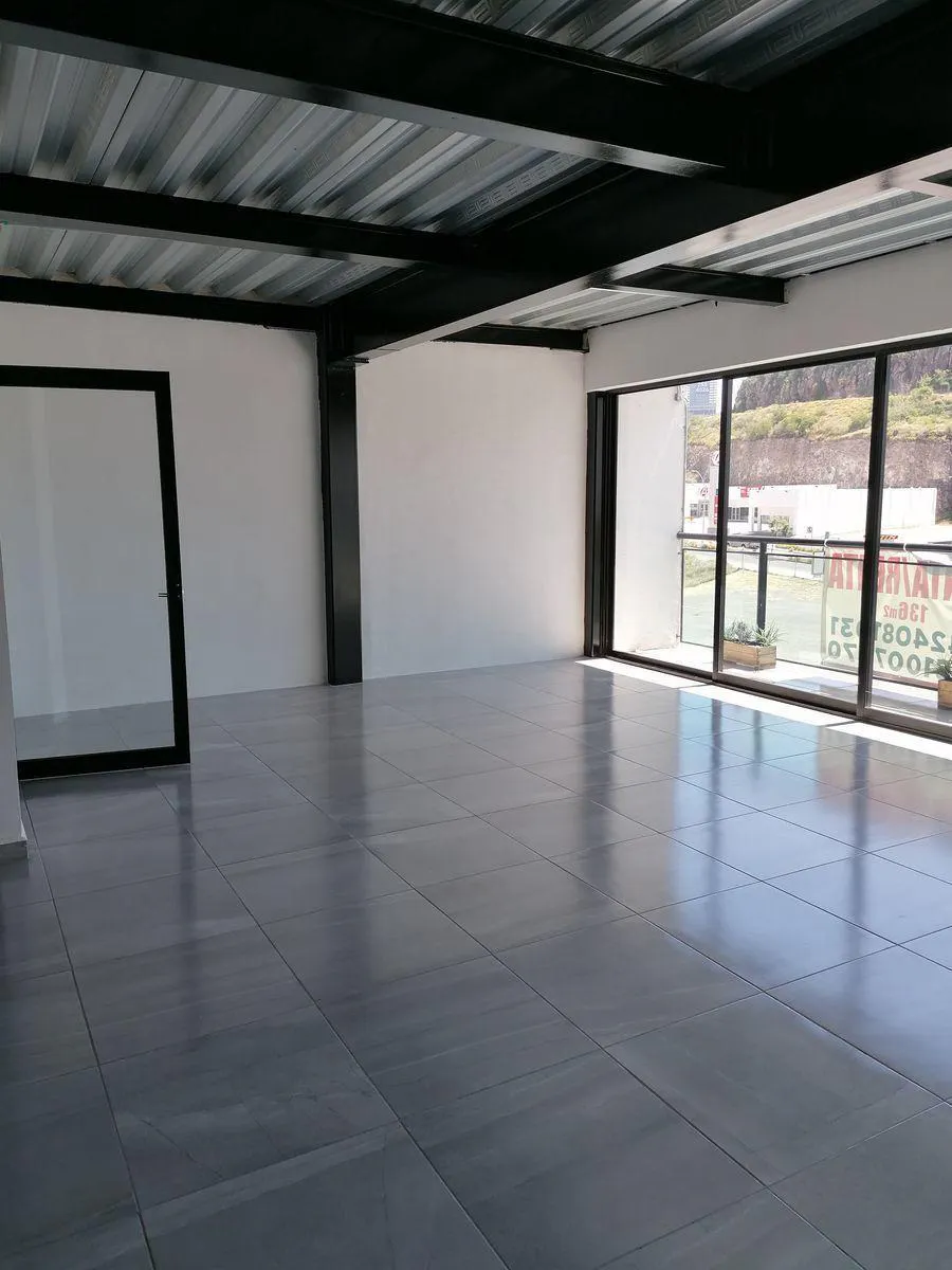 Local Comercial Spot2