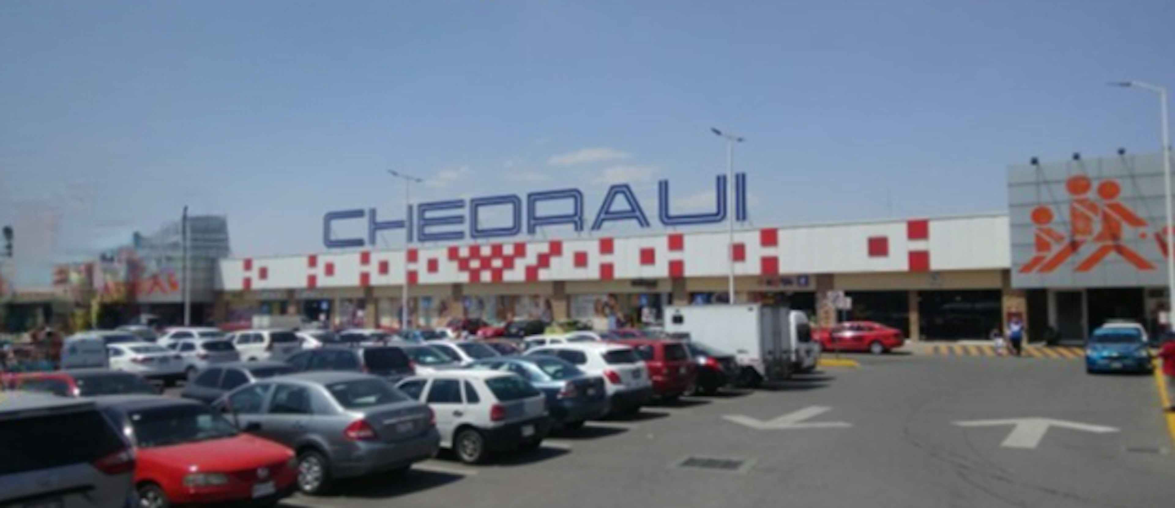 Locales En Plaza Comercial Av. Clemetides