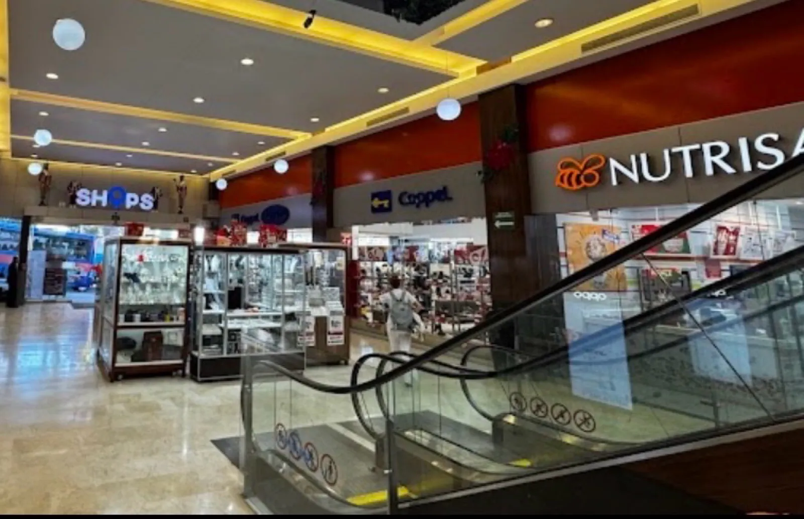 Local Comercial Spot2