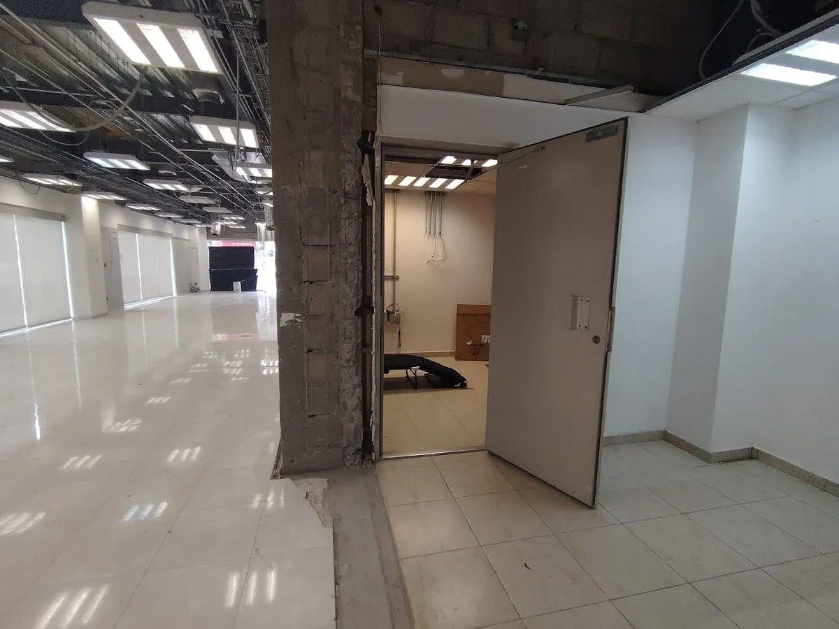 Local Comercial Spot2