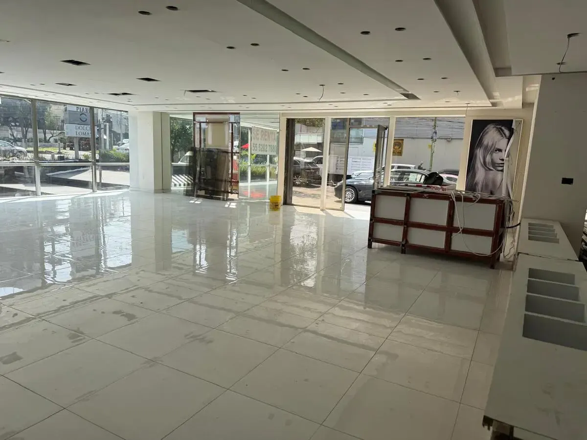 Local Comercial Spot2