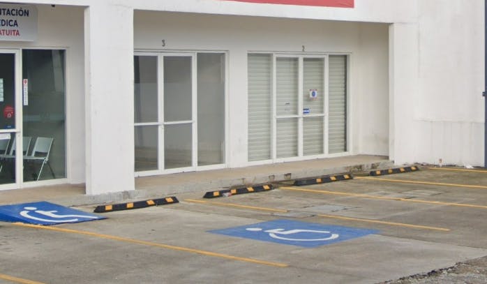 Local Comercial Spot2