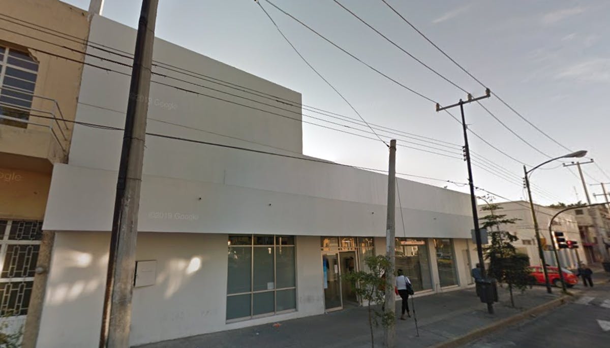 Local Comercial Spot2