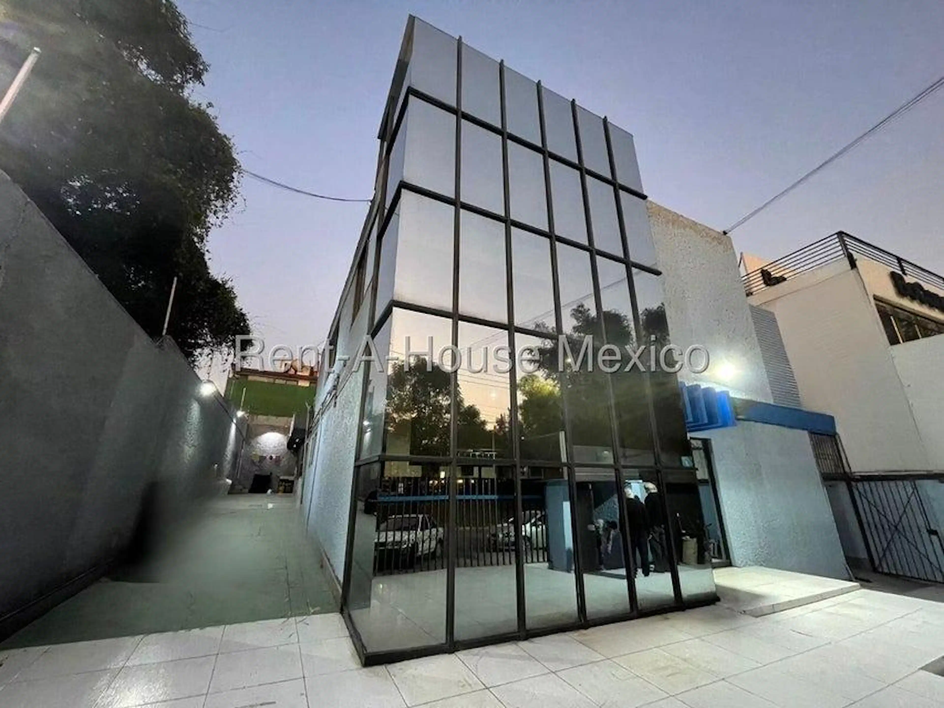 Naucalpan De Juarez ,Ciudad Satelite S/N
