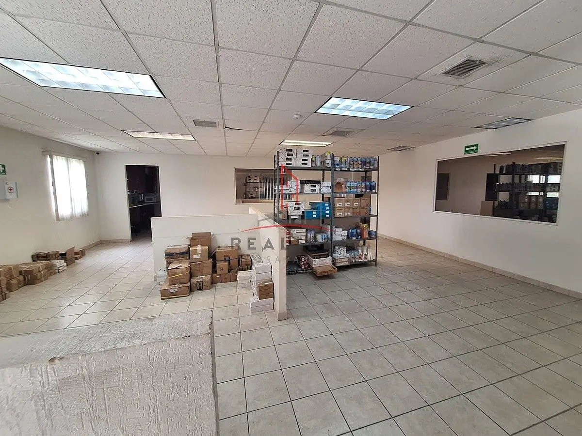 Local Comercial Spot2