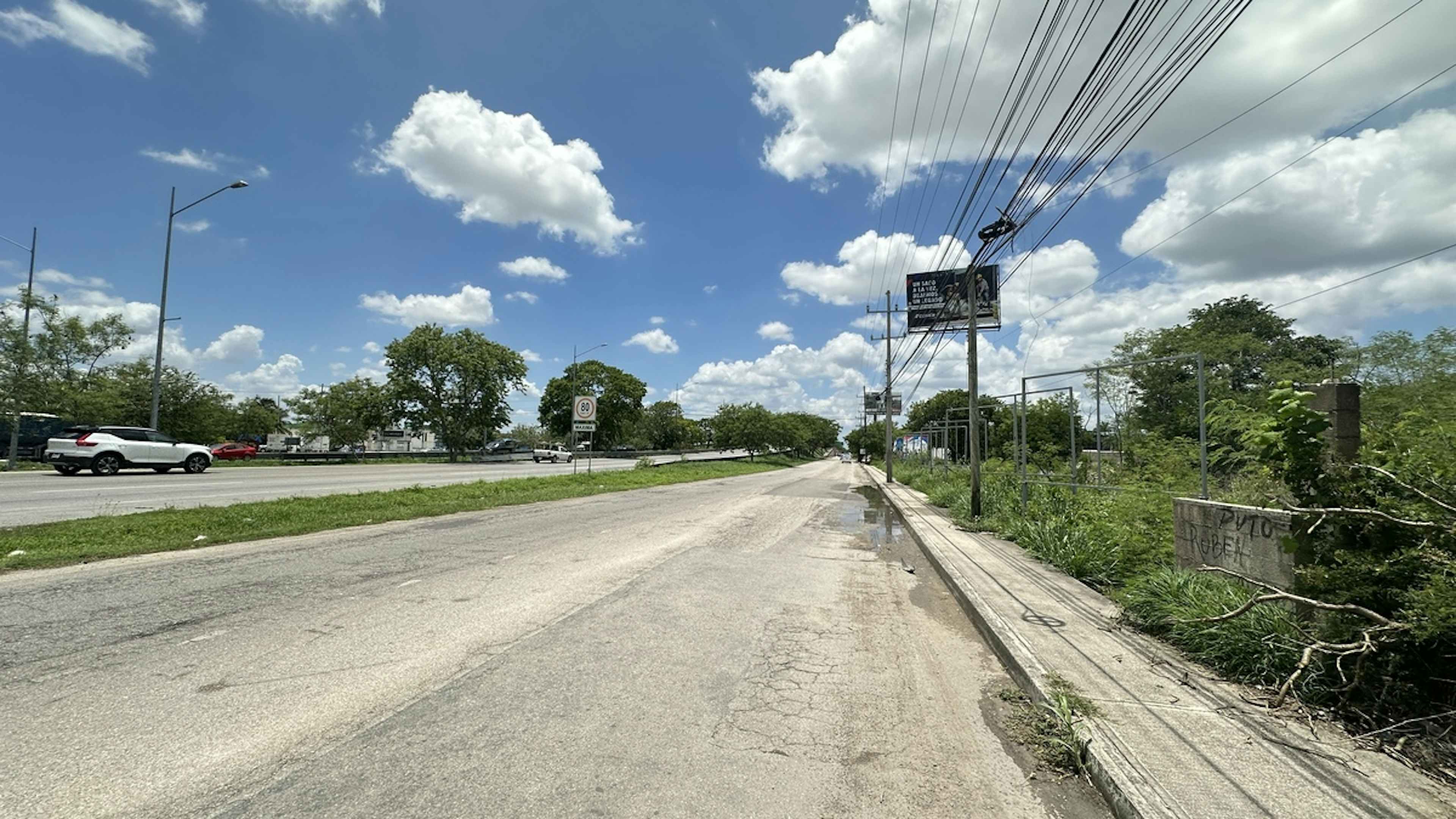 Periférico De Mérida Licenciado Manuel Berzunza 27