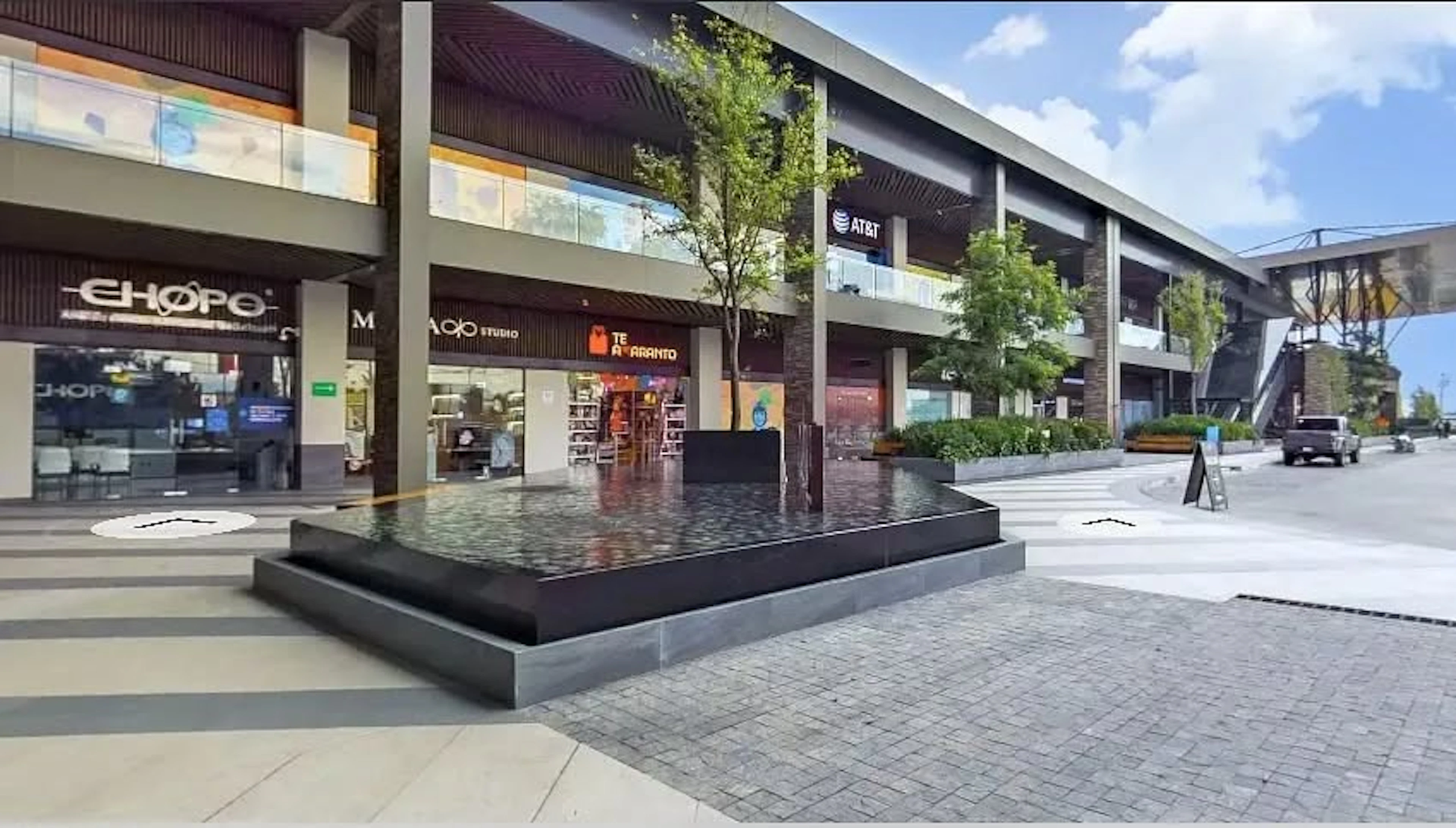 Local Comercial Spot2