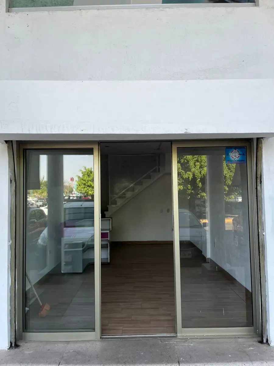 Local Comercial Spot2