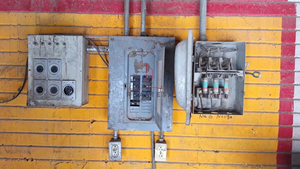 Industrial Spot2