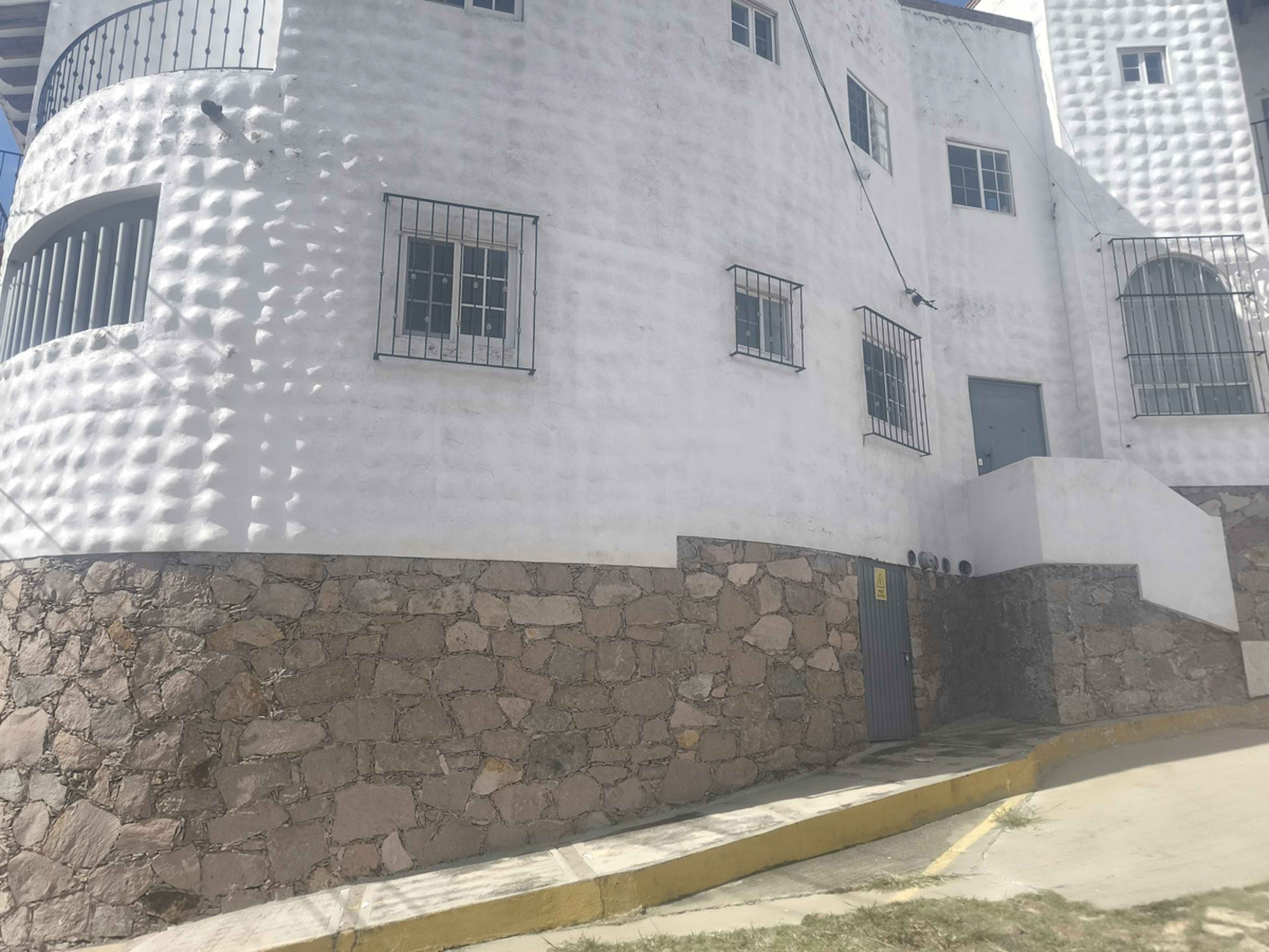 Calle Rafael Corrales Ayala 59