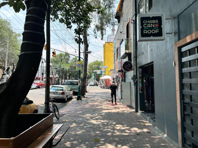 Local Comercial Spot2