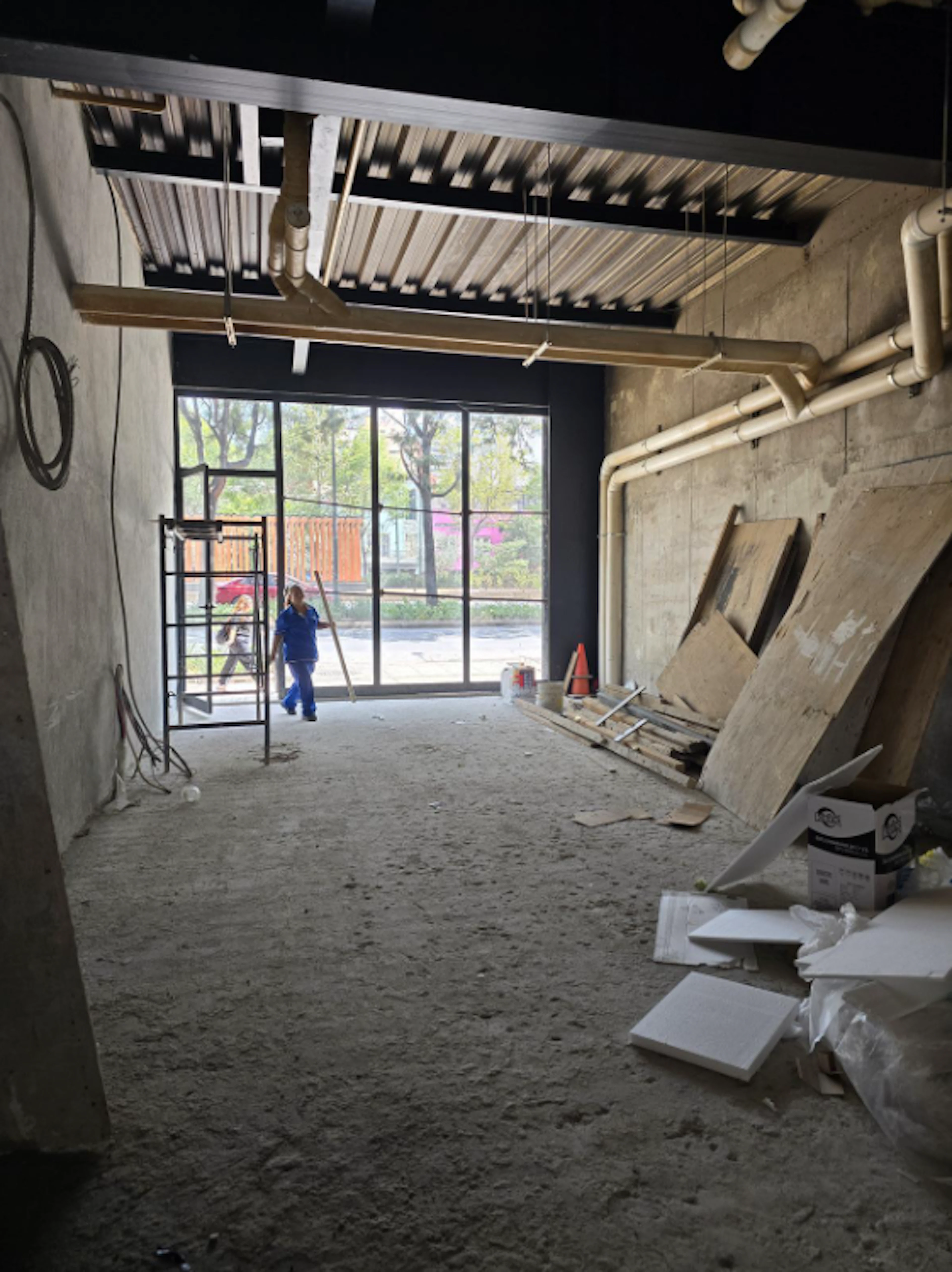 Local Comercial Spot2