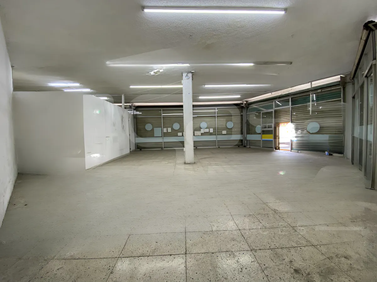 Local Comercial Spot2
