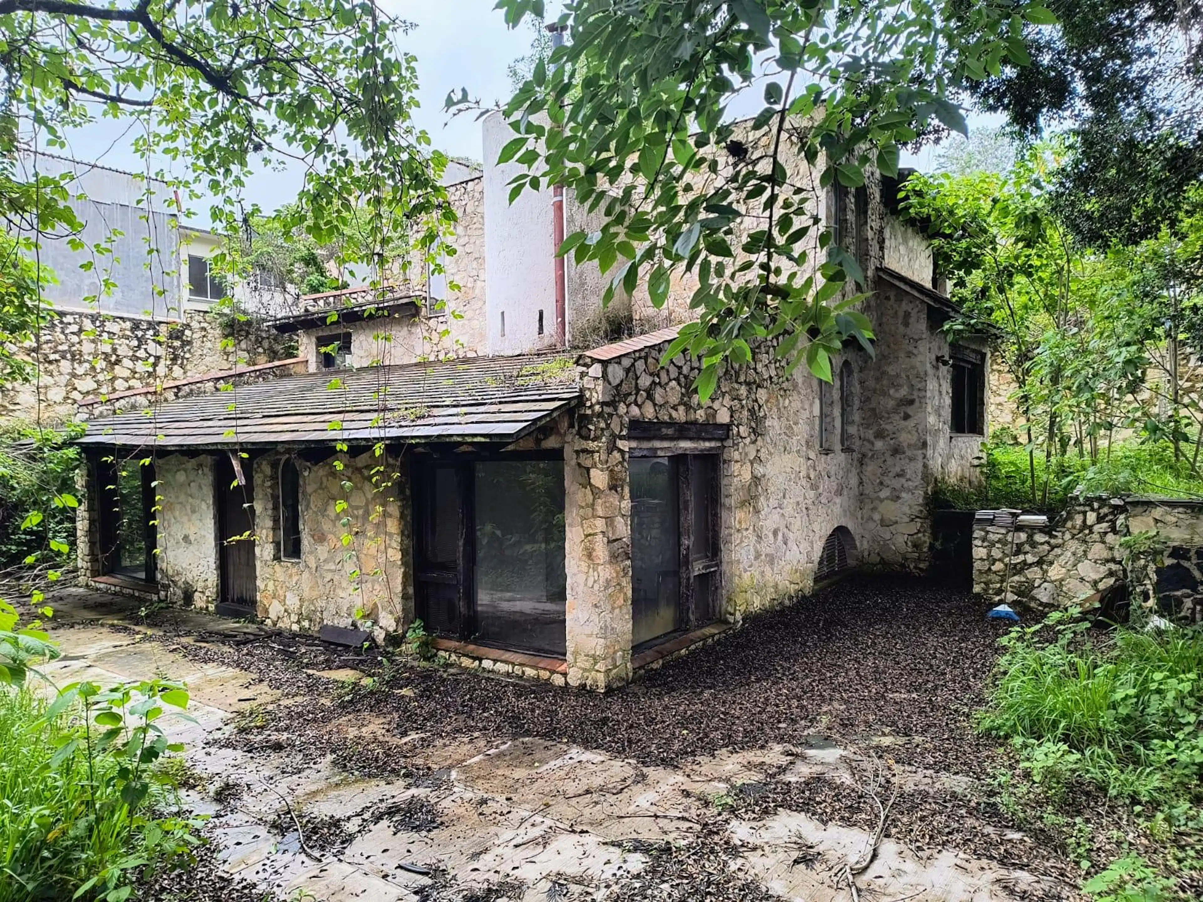 Terreno Con Casa En Venta Con Casa Para Rehabilitar Zona Las Trancas.
