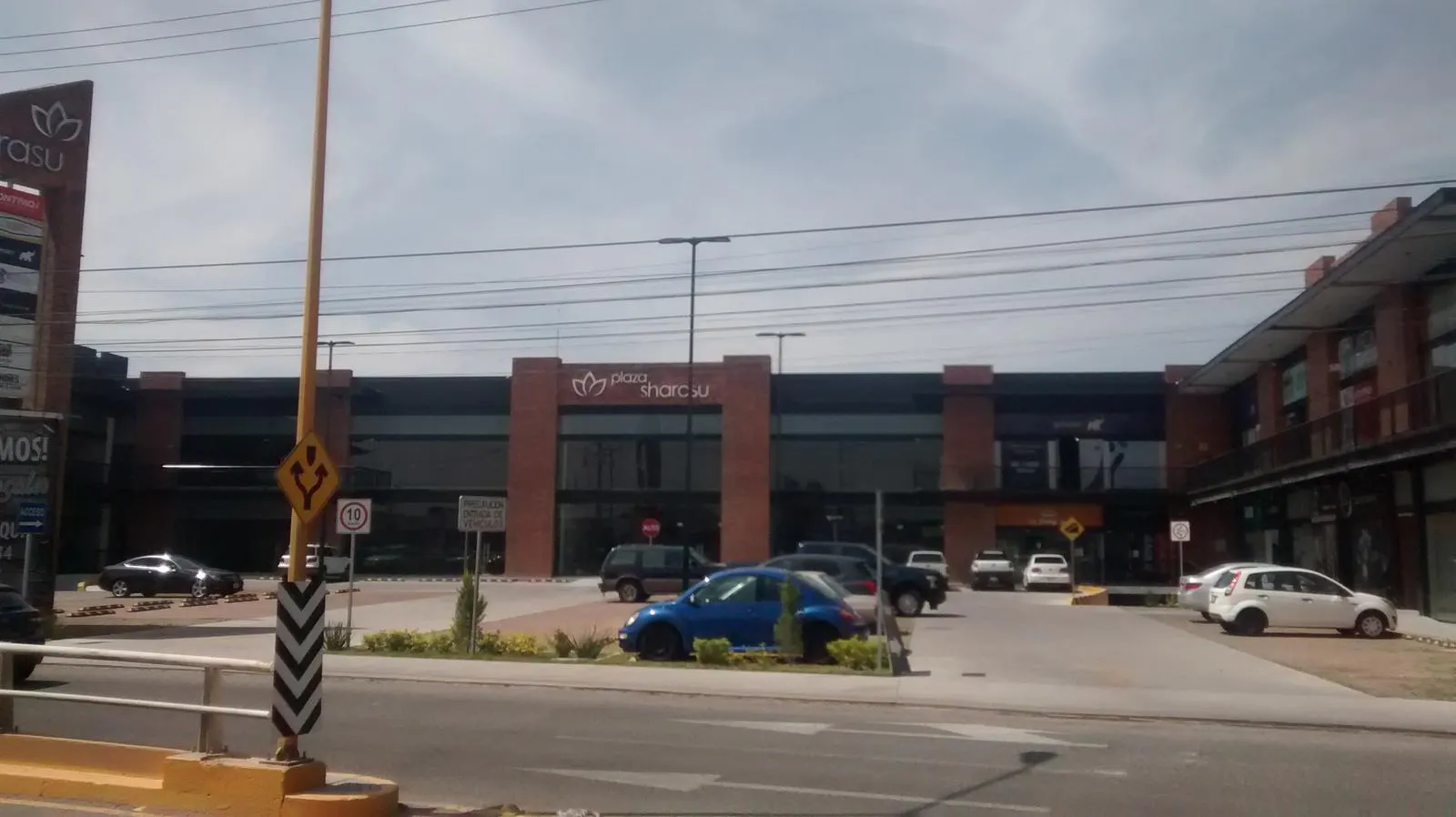 Local Comercial Spot2