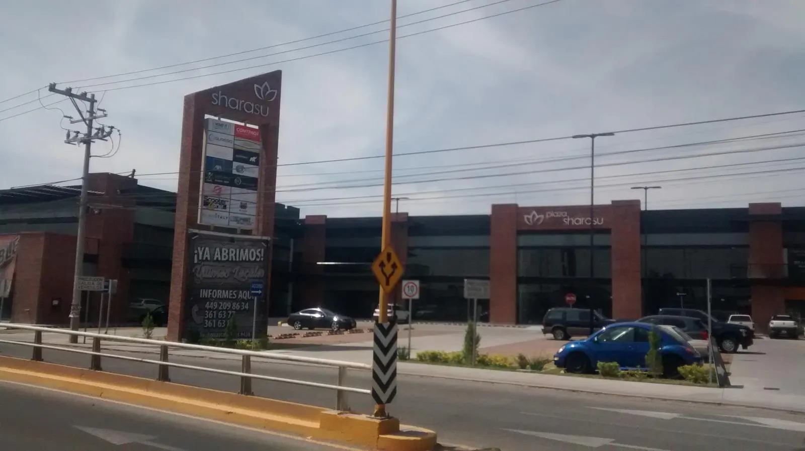 Local Comercial Spot2
