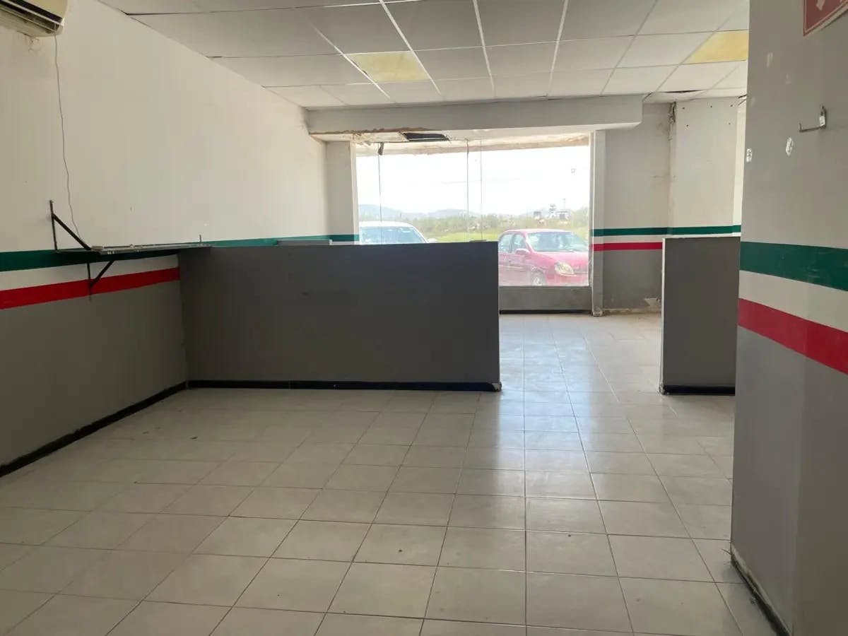 Local Comercial Spot2