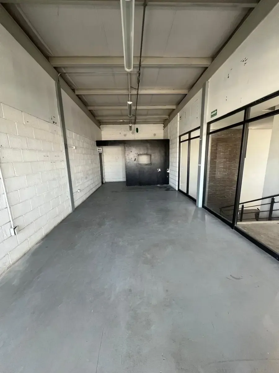 Local Comercial Spot2