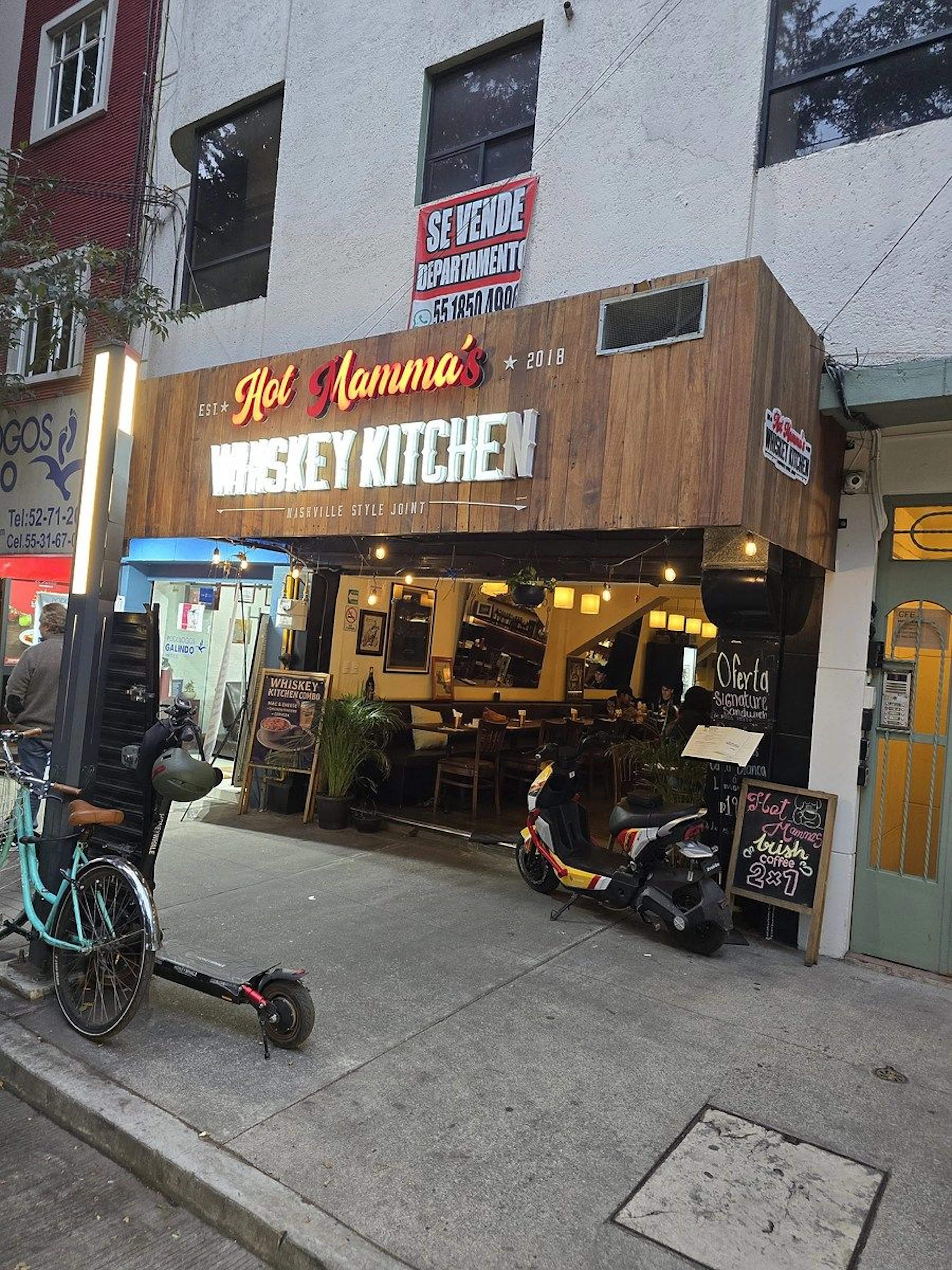 Local Comercial Spot2