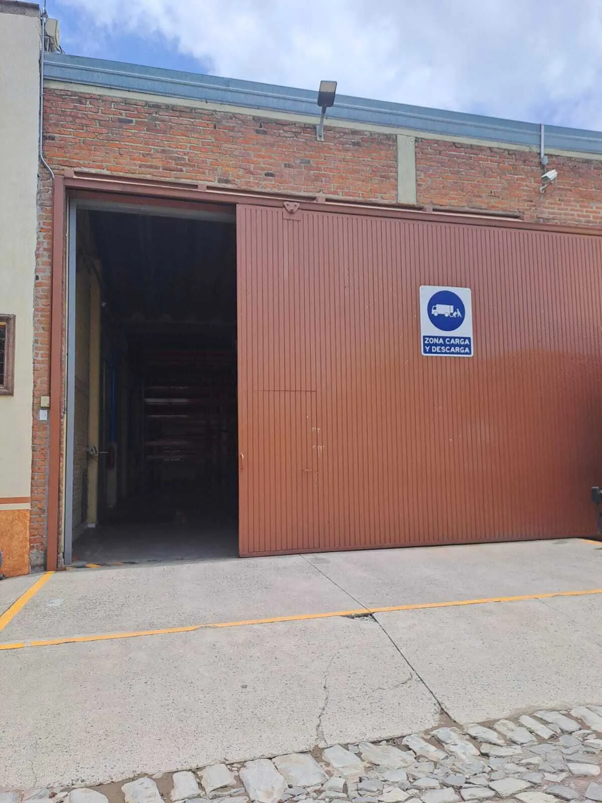 Industrial Spot2