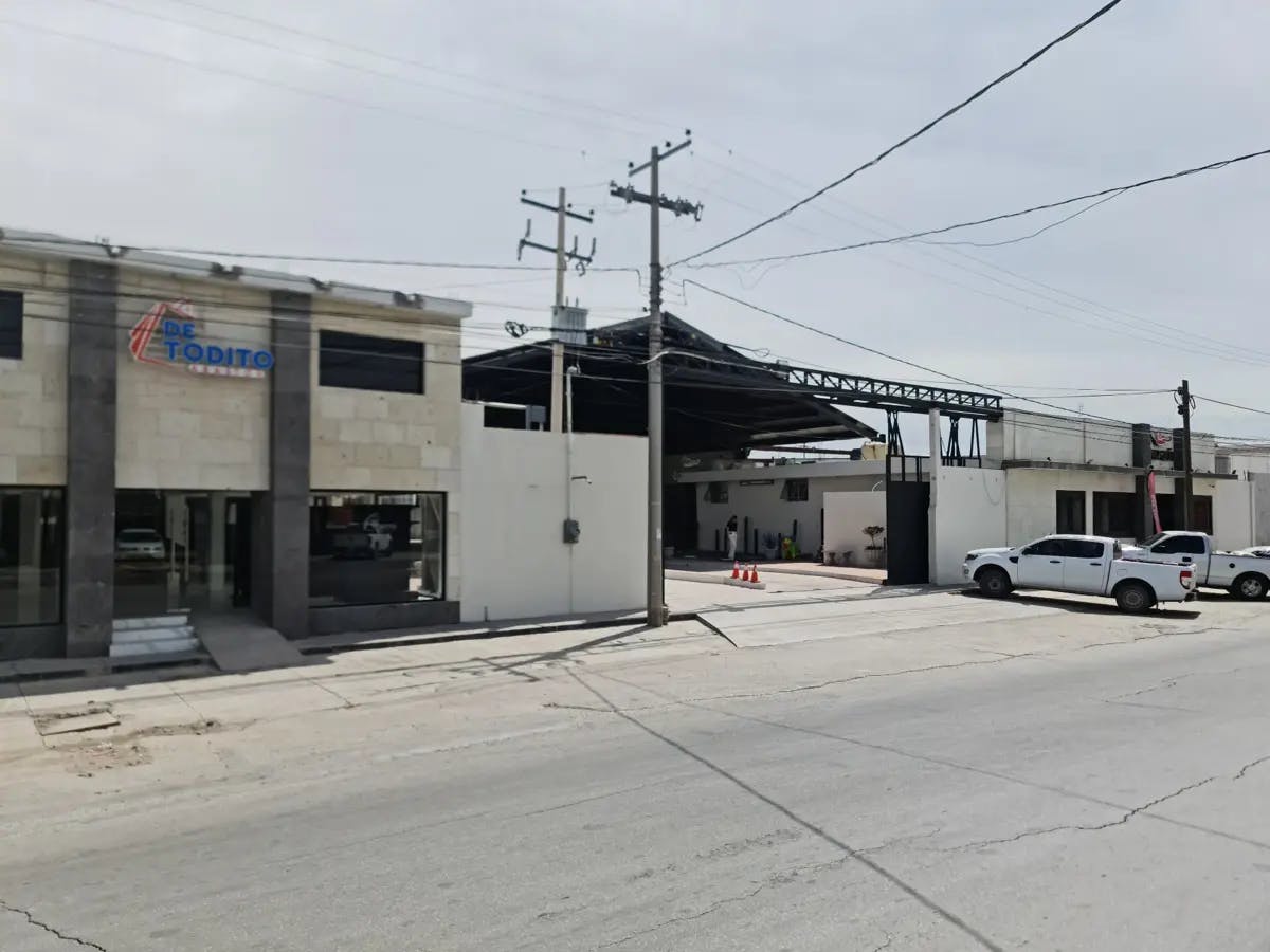 Local Comercial Spot2