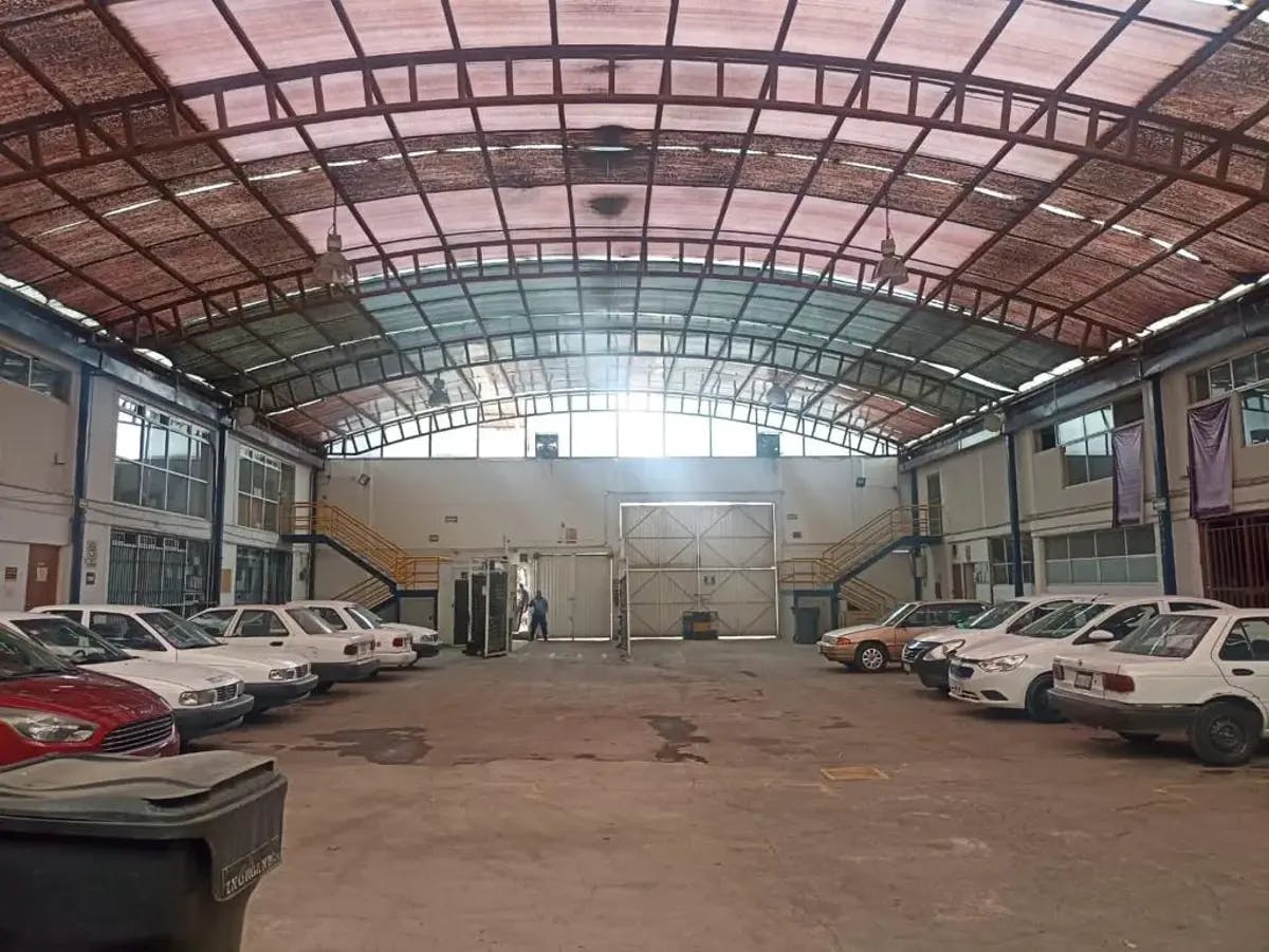 Local Comercial Spot2