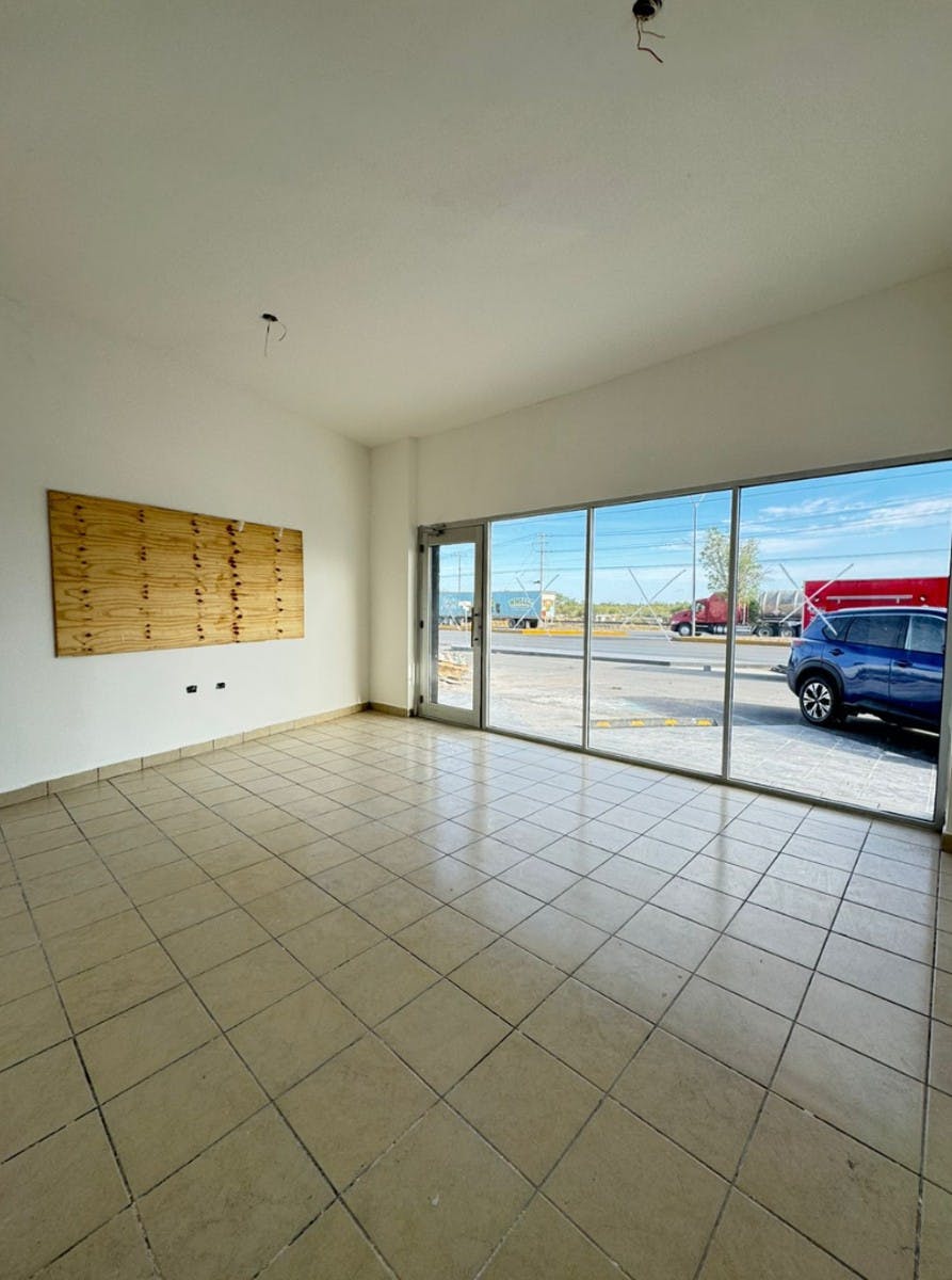 Local Comercial Spot2