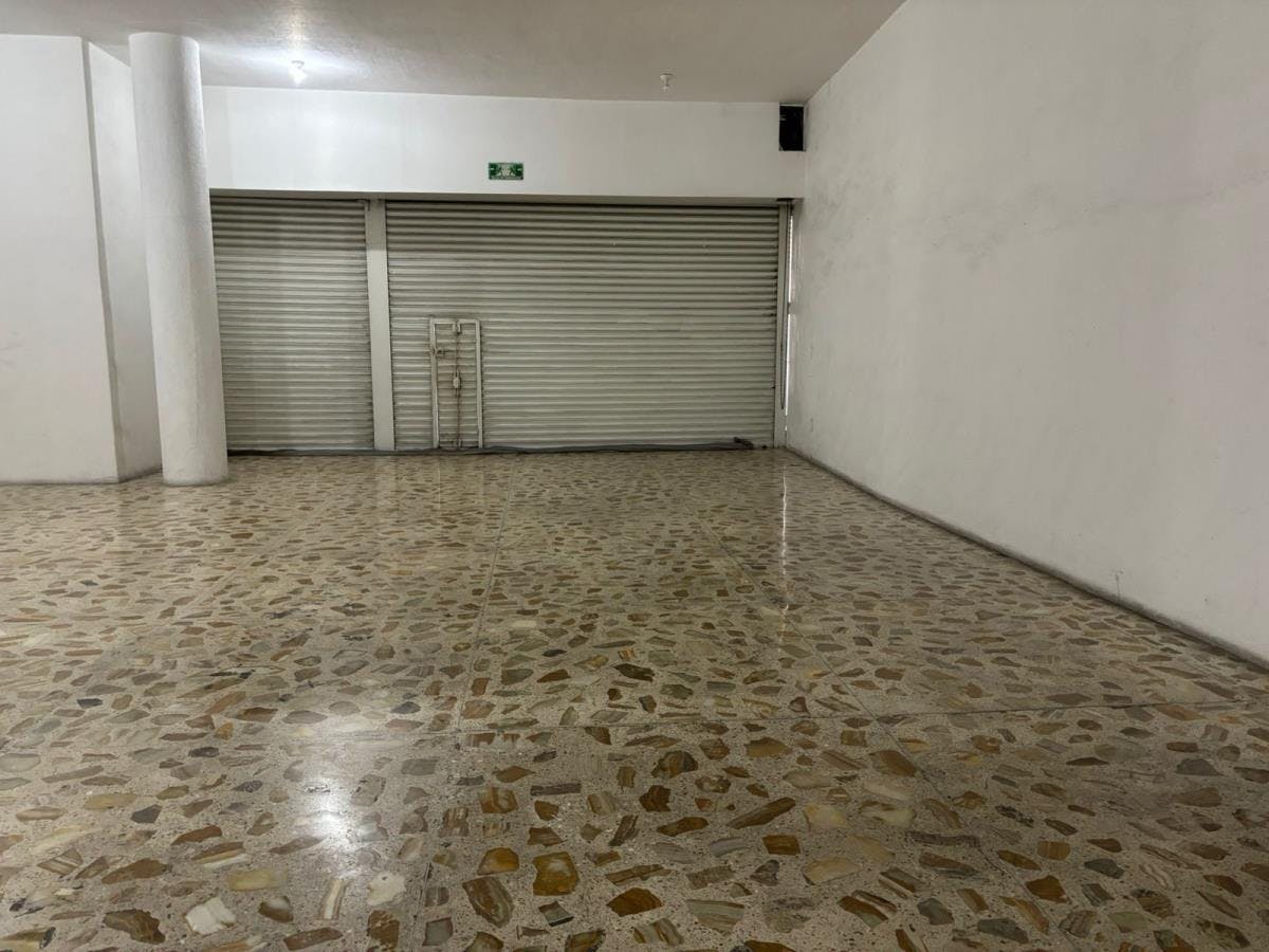 Local Comercial Spot2