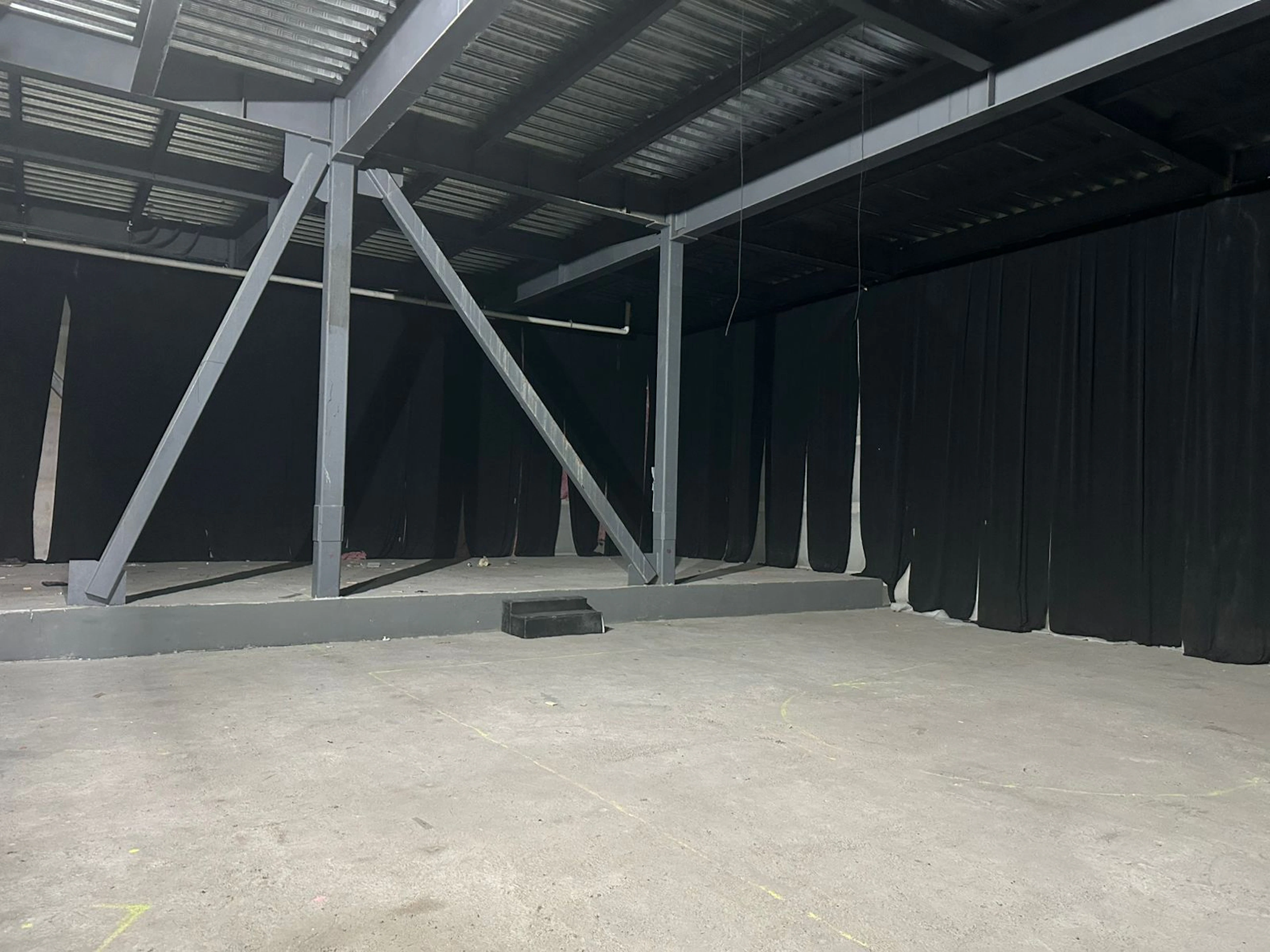 Local Comercial Spot2