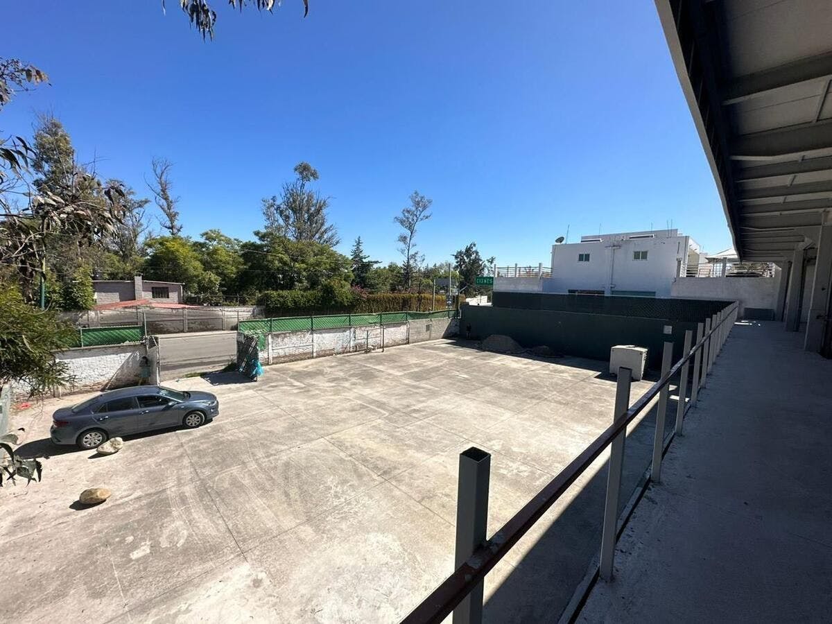 Local Comercial Spot2