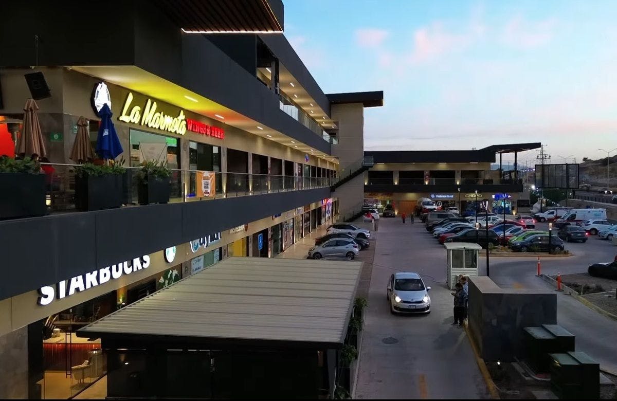 Local Comercial Spot2