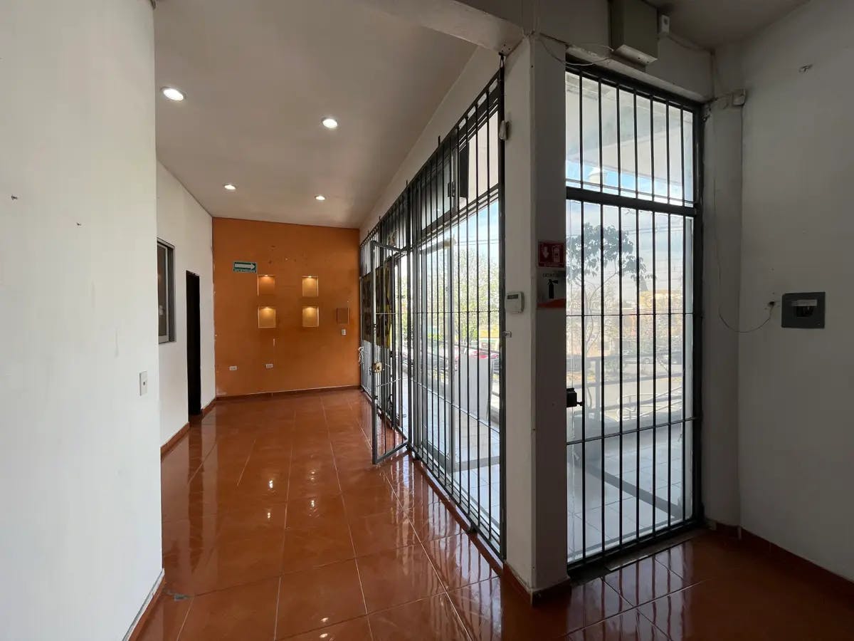 Local Comercial Spot2