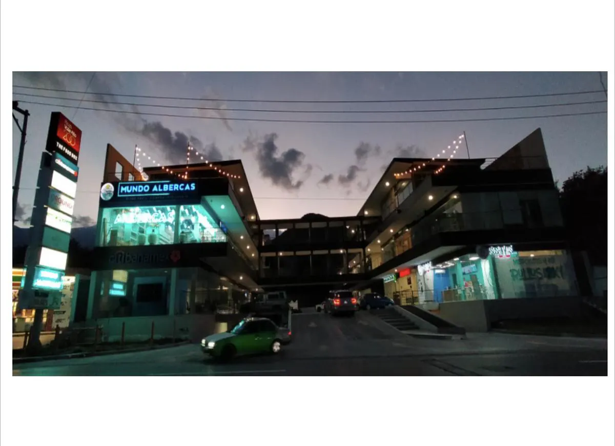 Local Comercial Spot2