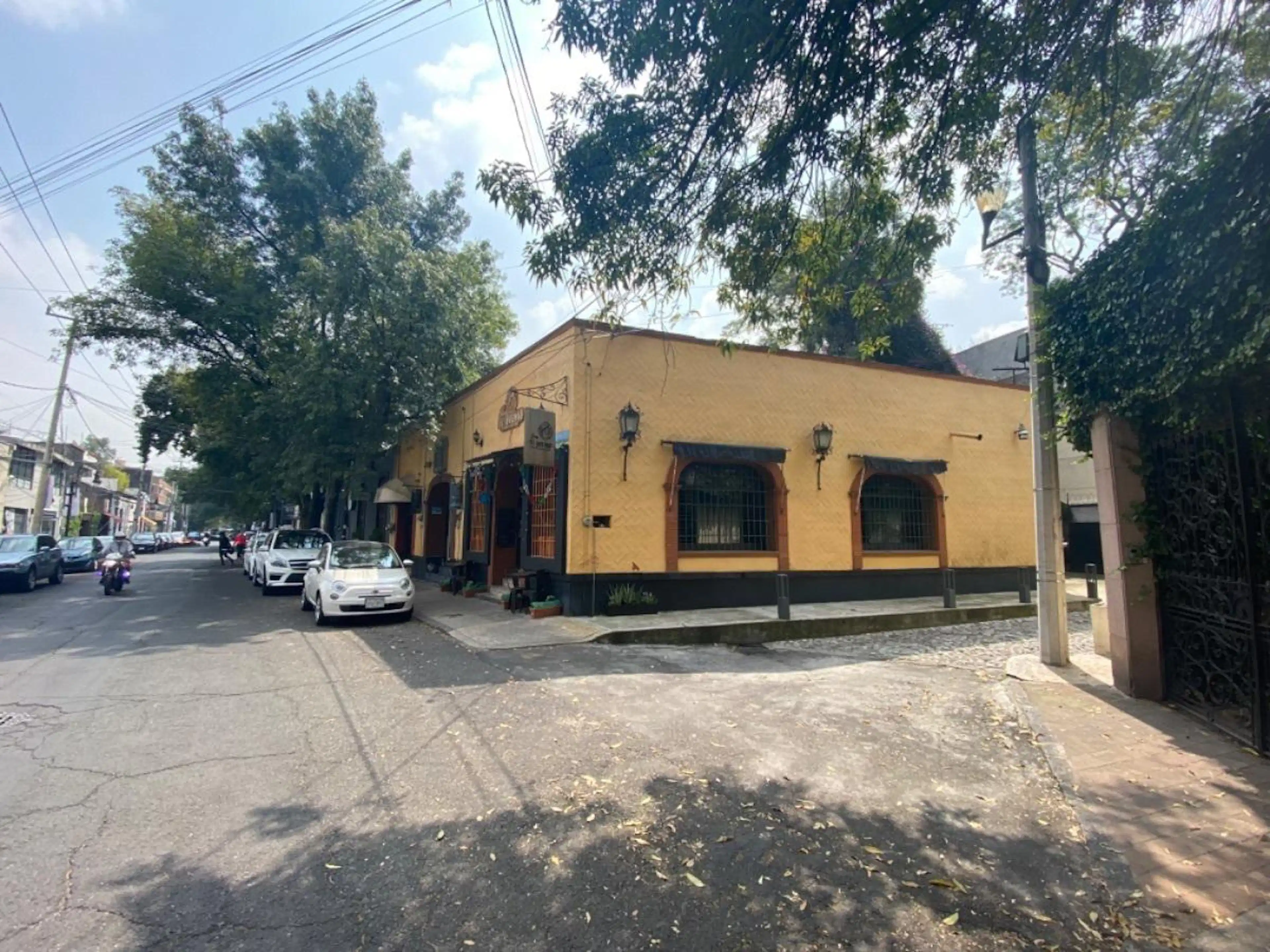 Av Hidalgo  76 76