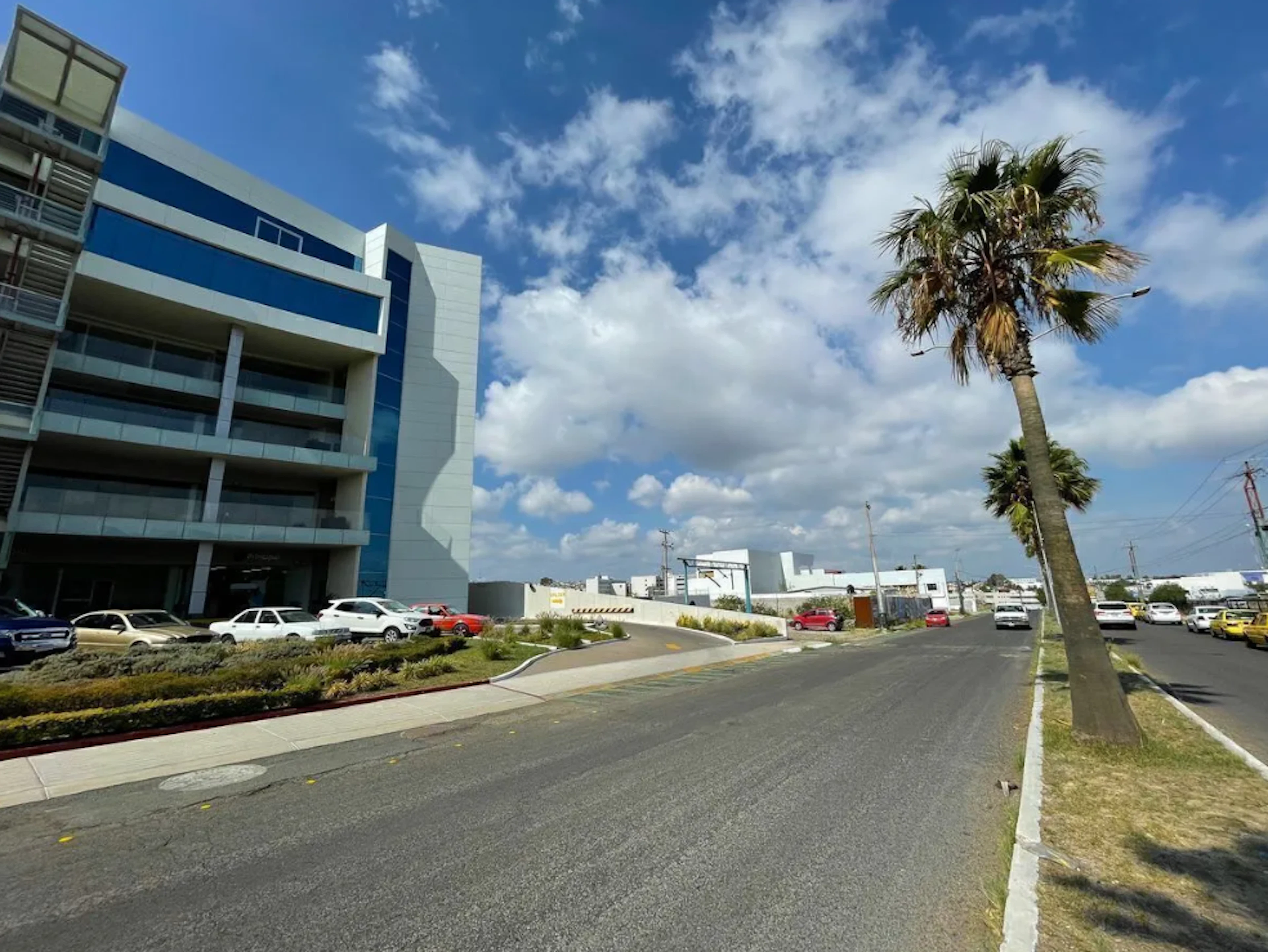 Local Comercial Spot2