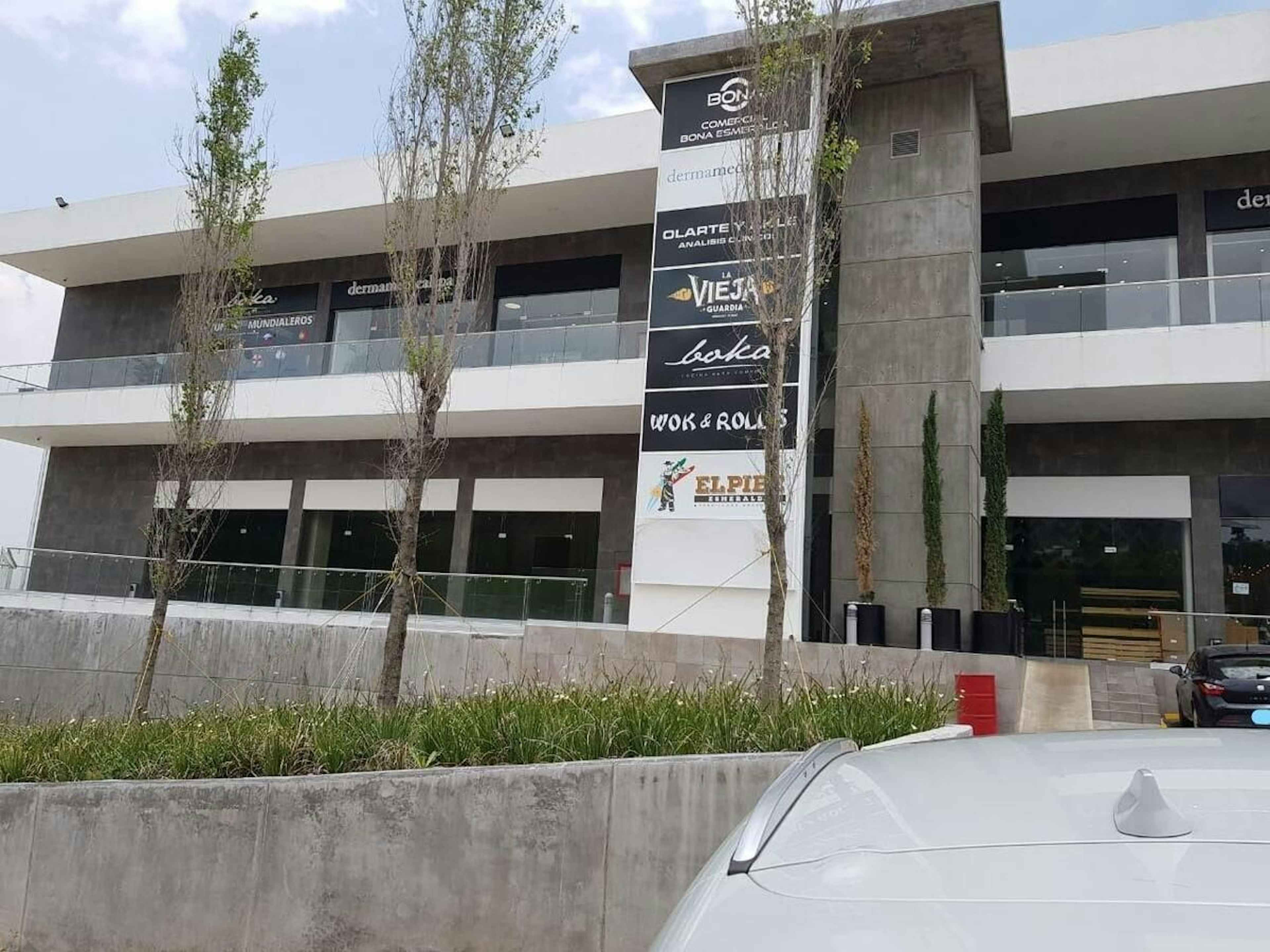 Avenida Jorge Jiménez Cantú 1