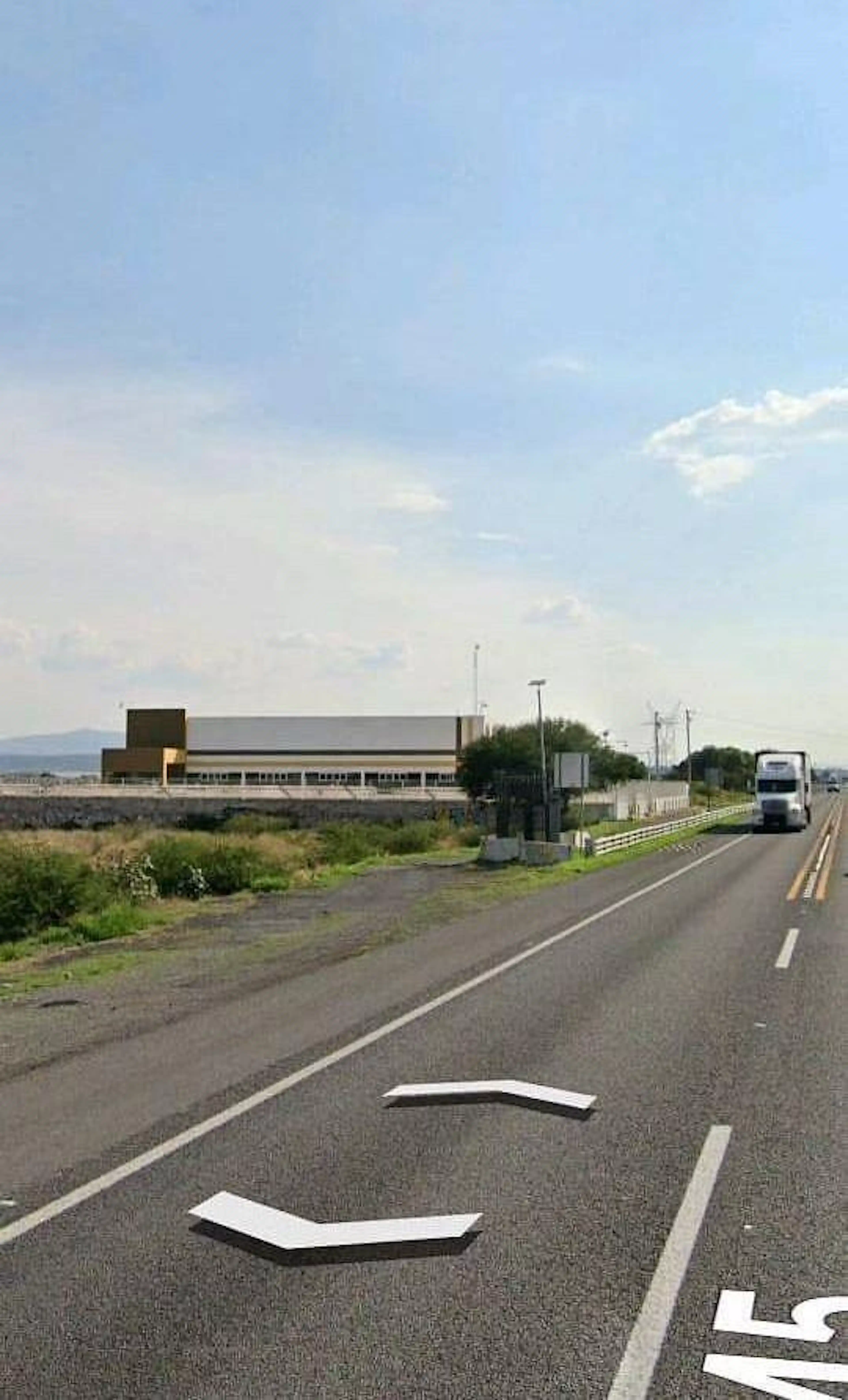 Terreno en Venta frente a Sayer Lack