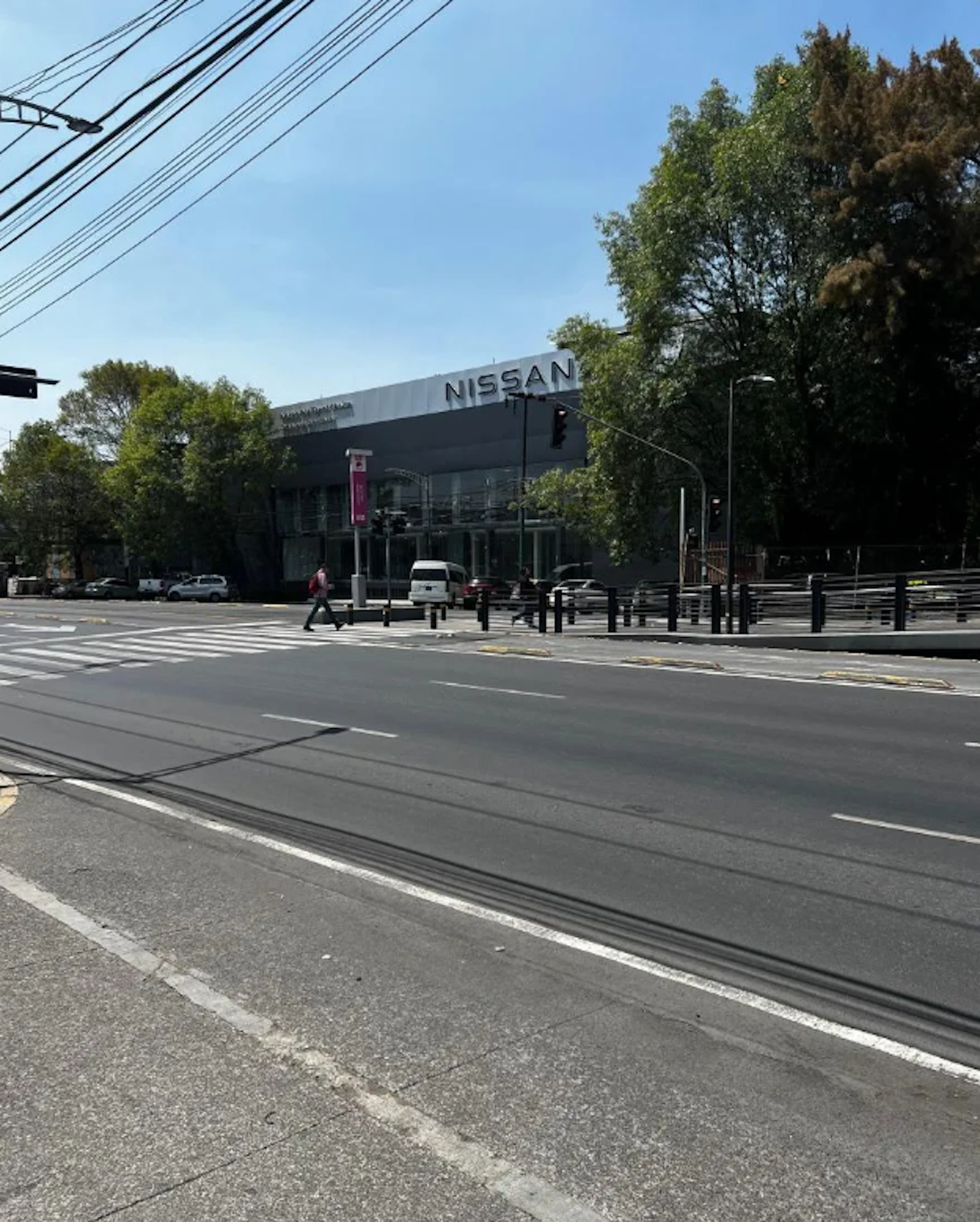 Local Comercial Spot2