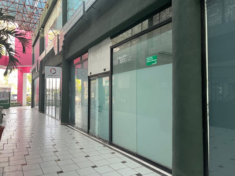 Local Comercial Spot2