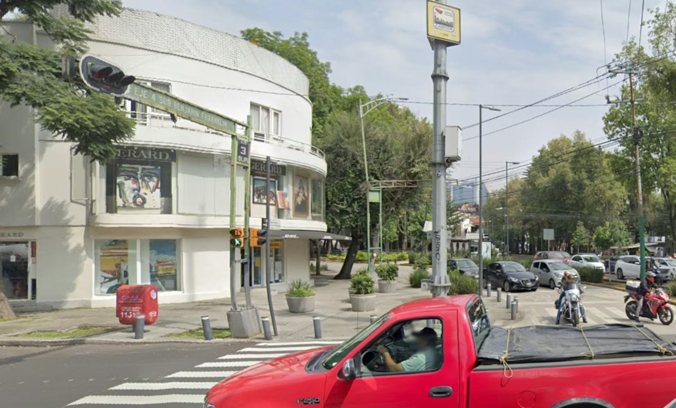 Local Comercial Spot2