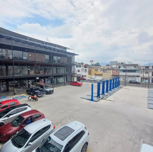 Local Comercial Spot2