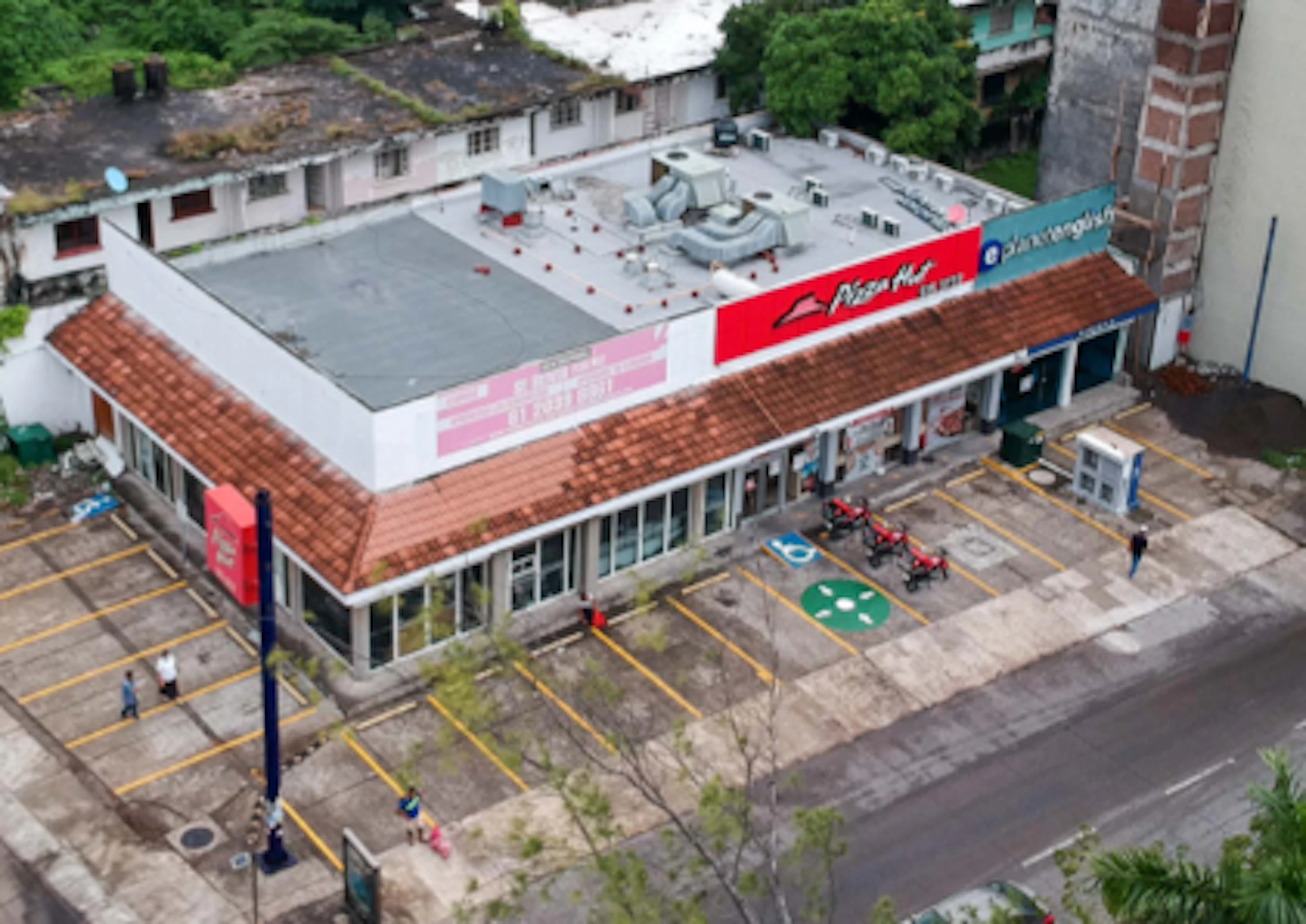 Local Comercial Spot2